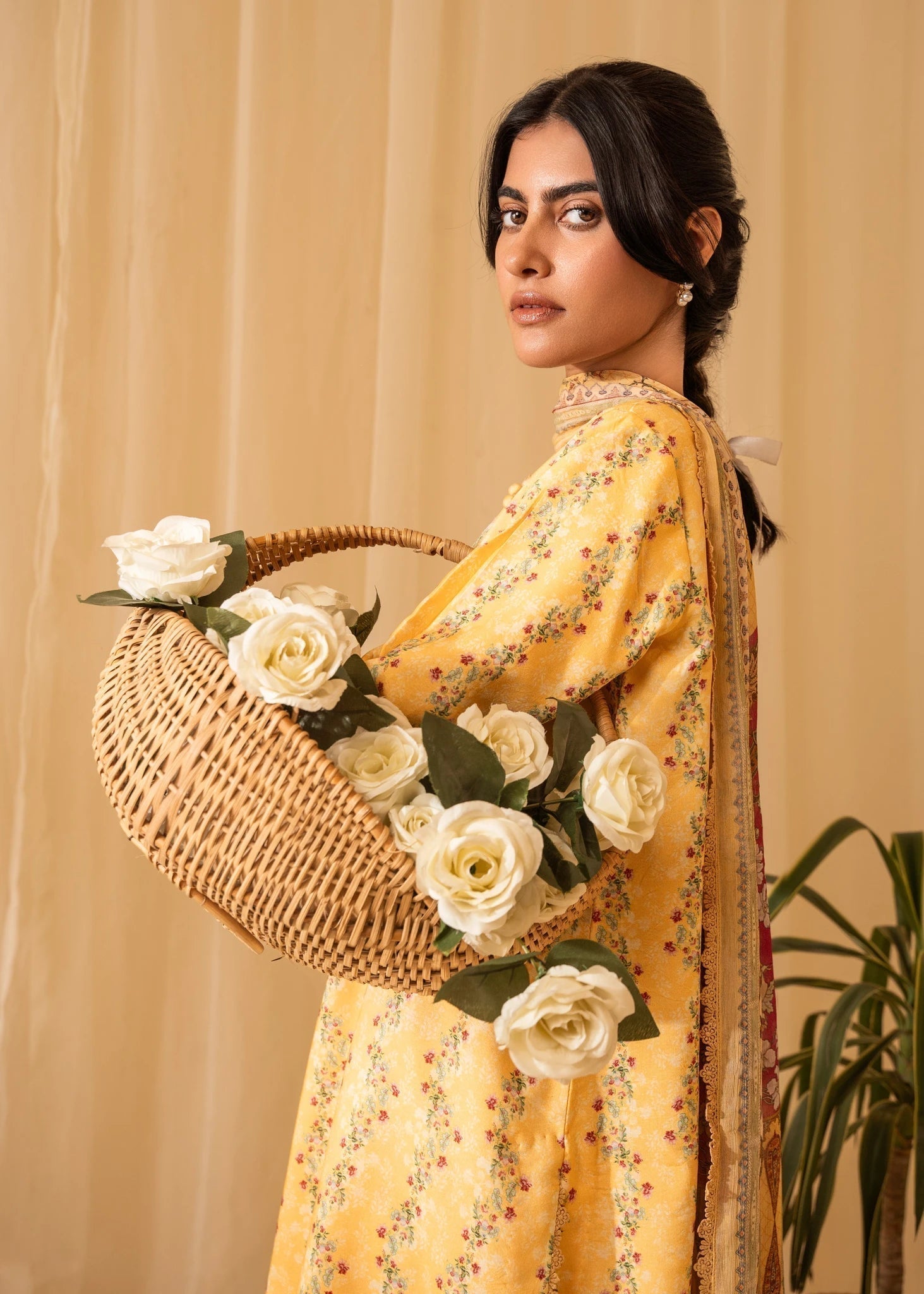 Nureh | Shades of Winter | ALARA (AZ-07) - House Of Hania