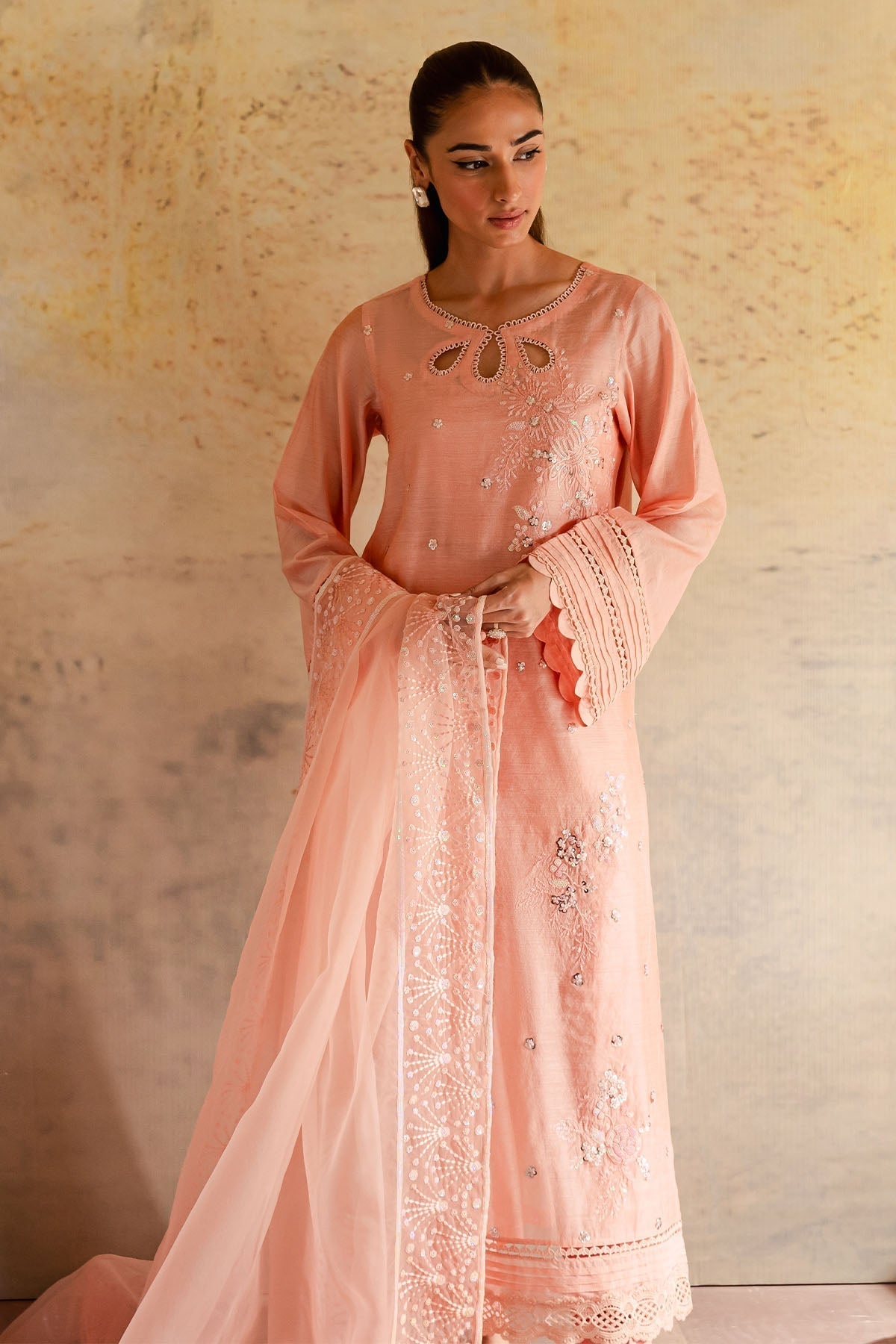 Nureh | Shades of Winter | NP-550 - House Of Hania