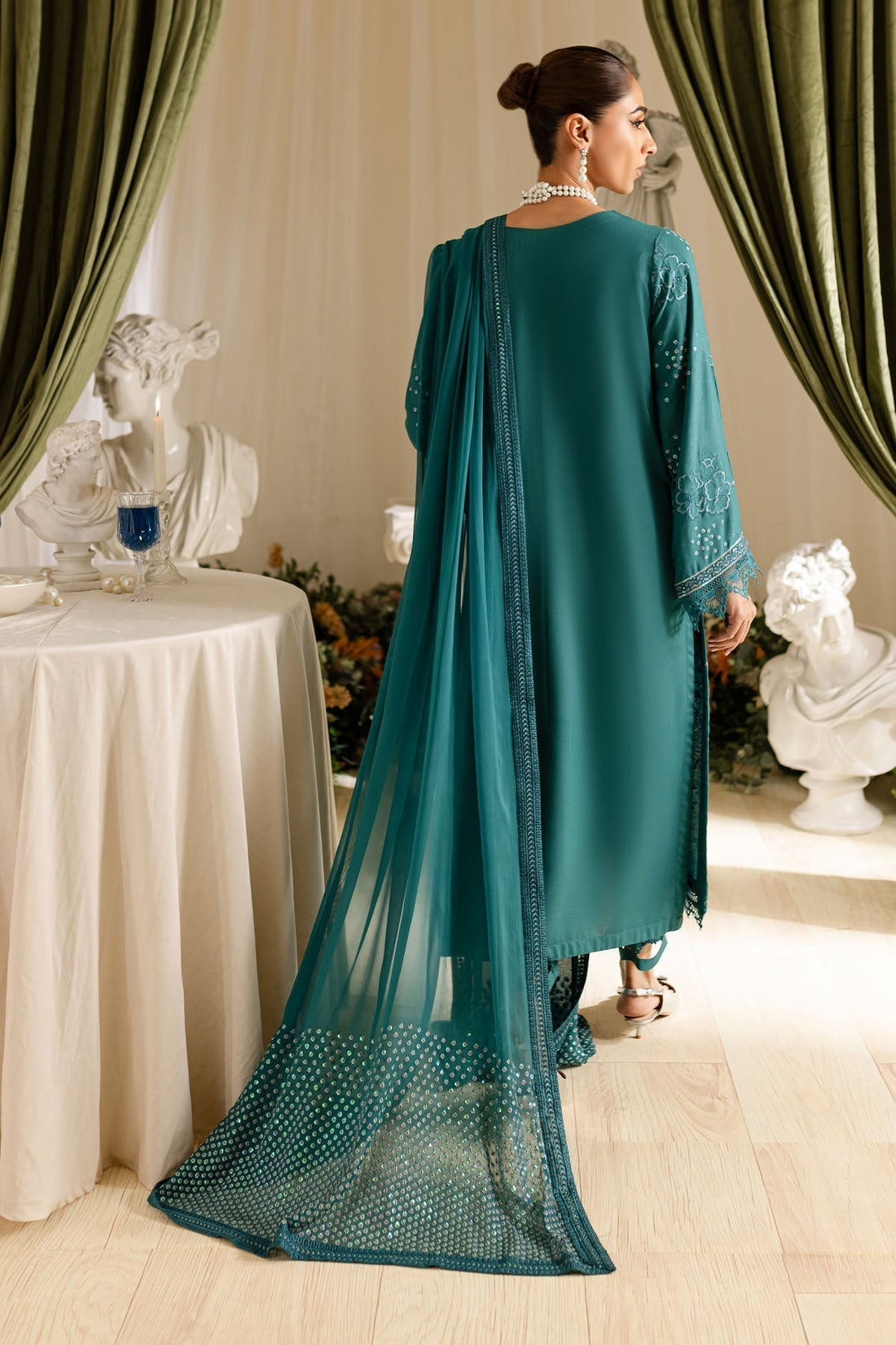 Nureh | Shades of Winter | NP-560 - House Of Hania