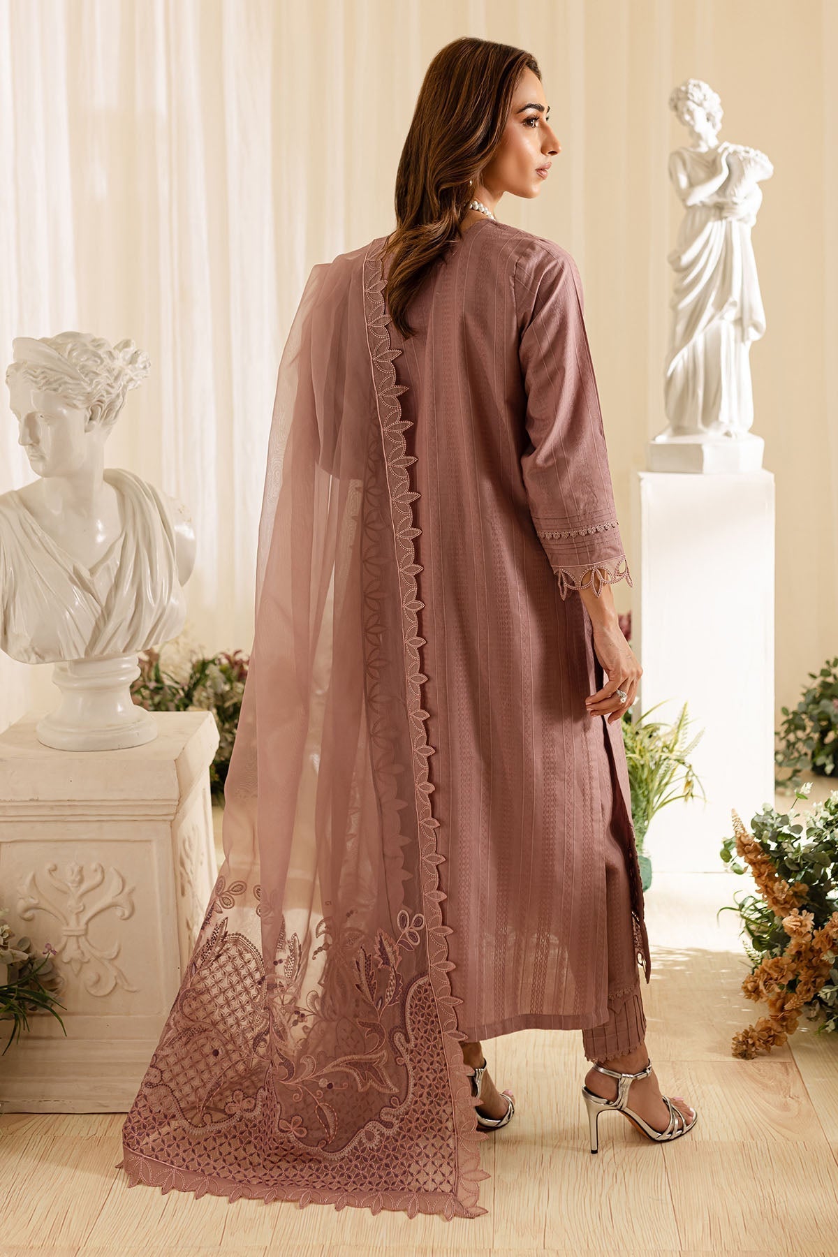 Nureh | Shades of Winter | NP-561 - House Of Hania