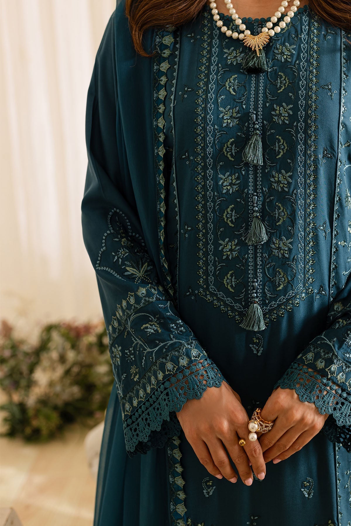 Nureh | Shades of Winter | NP-565 - House Of Hania