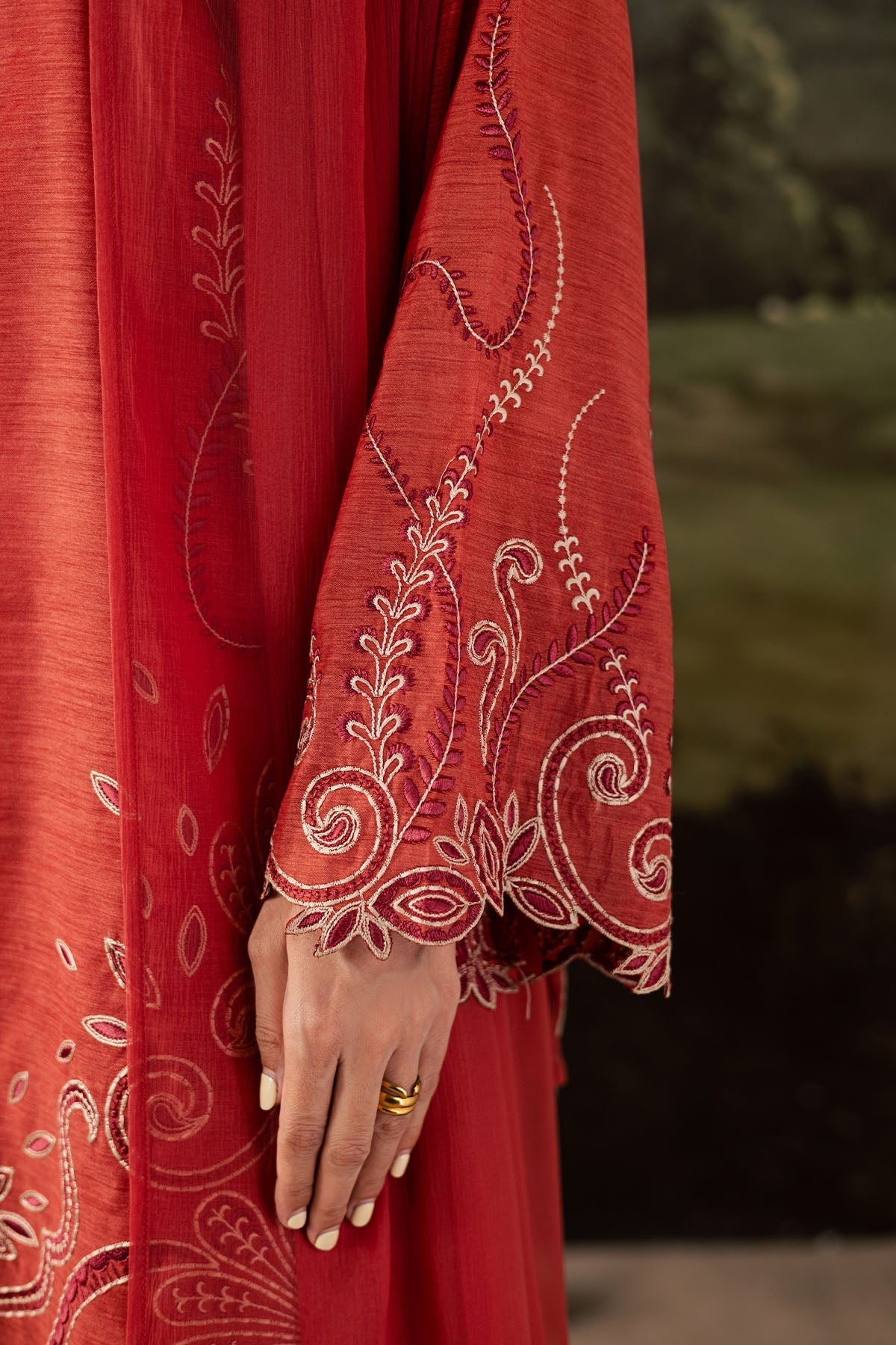Nureh | Shades of Winter | NP-669 - House Of Hania