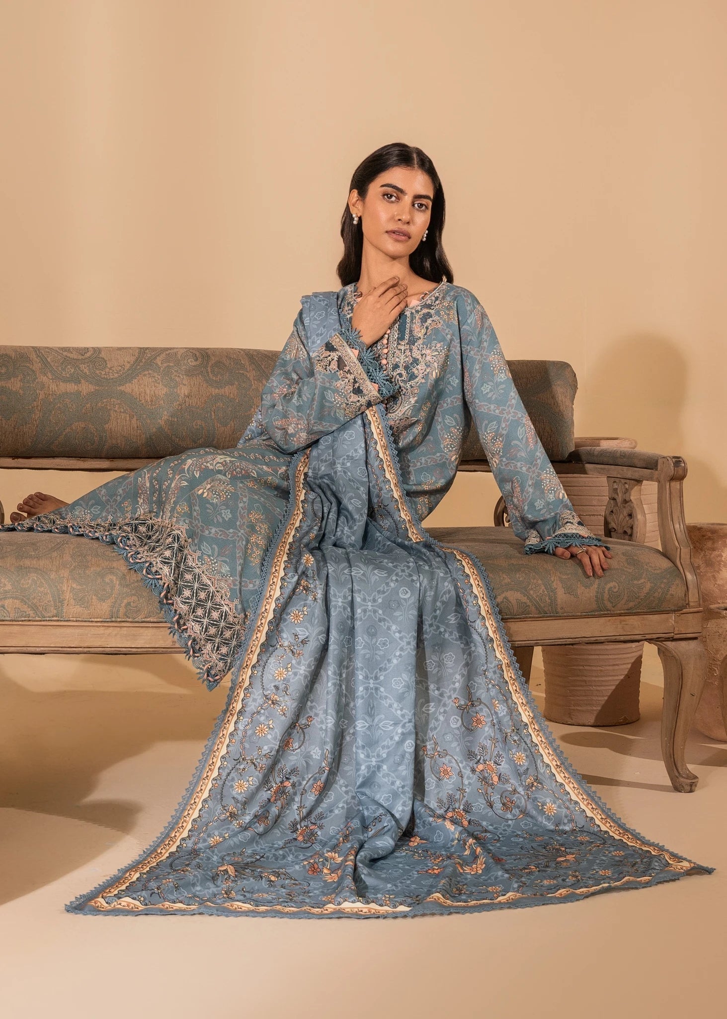 Nureh | Shades of Winter | SERENA (AZ-05) - House Of Hania
