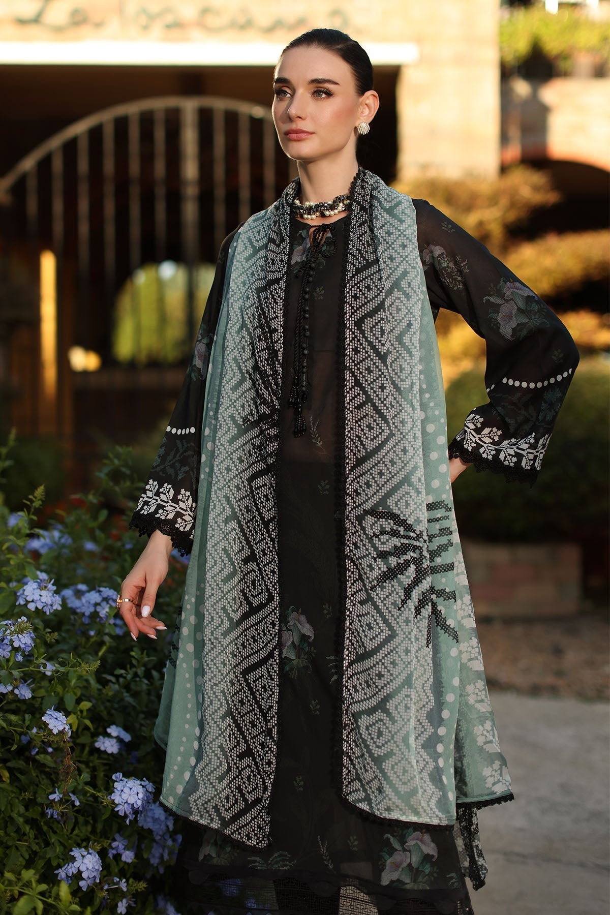 Nureh | Signature Prints 26 | SP-198 - House Of Hania
