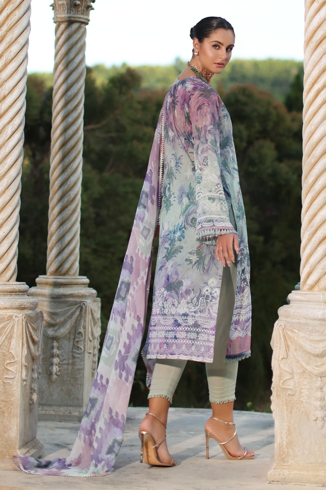 Nureh | Signature Prints 26 | SP-199 - House Of Hania