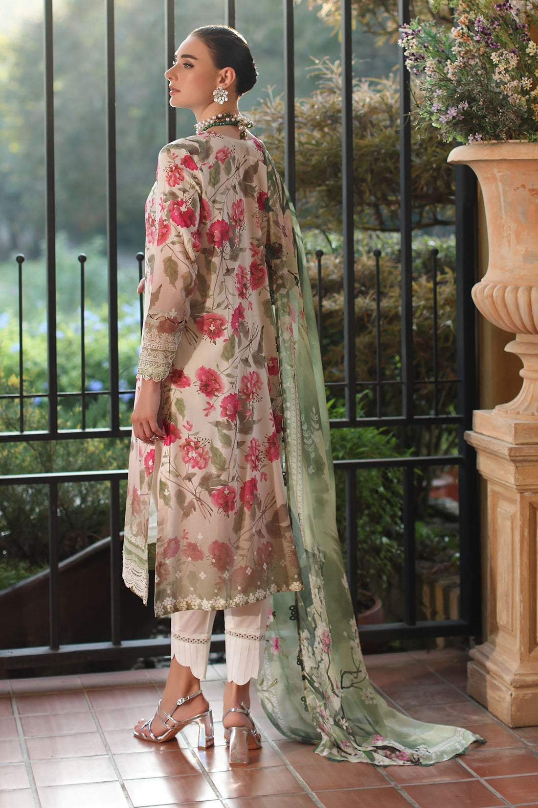 Nureh | Signature Prints 26 | SP-200 - House Of Hania