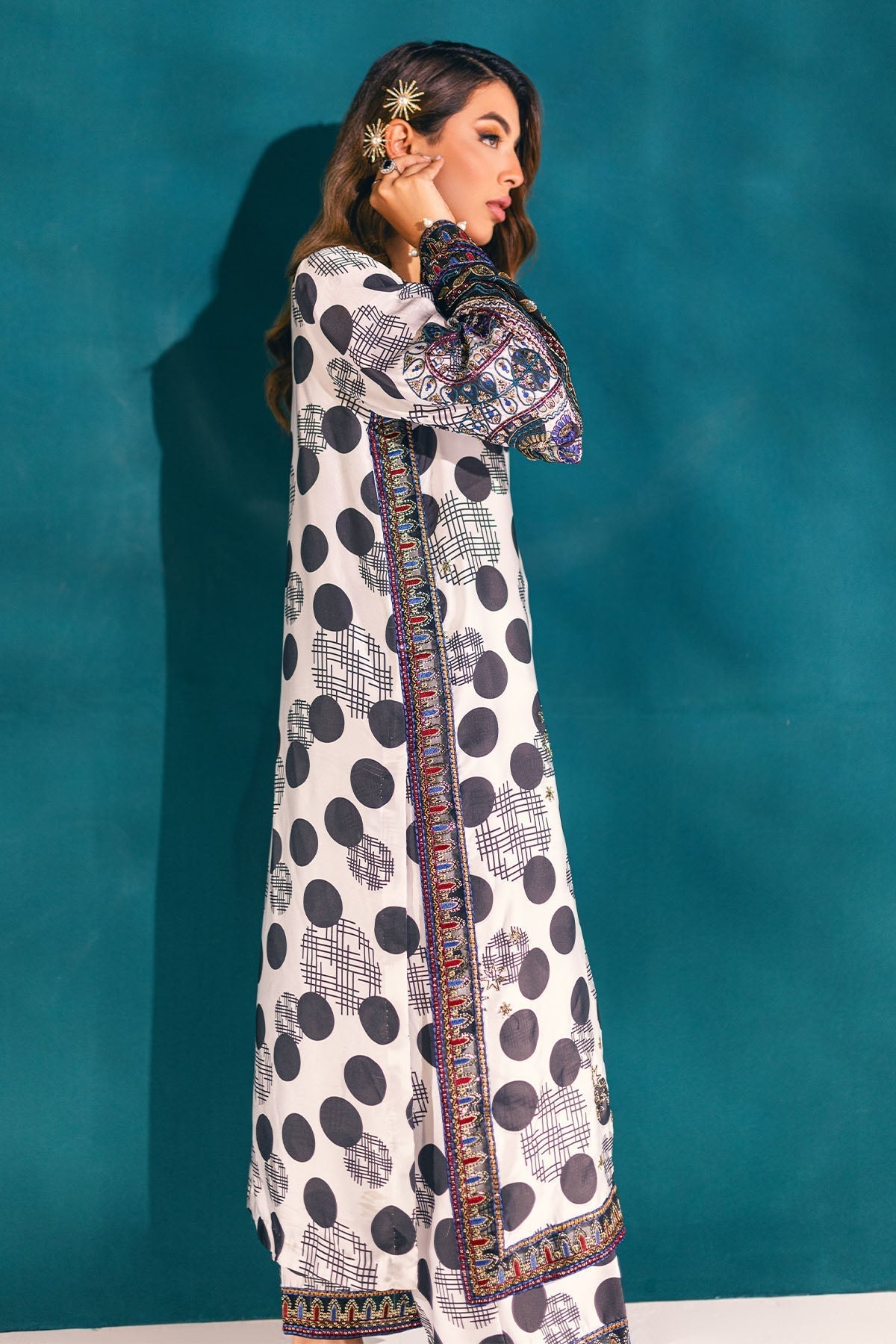 Nureh | The Silk | S-03 - House Of Hania