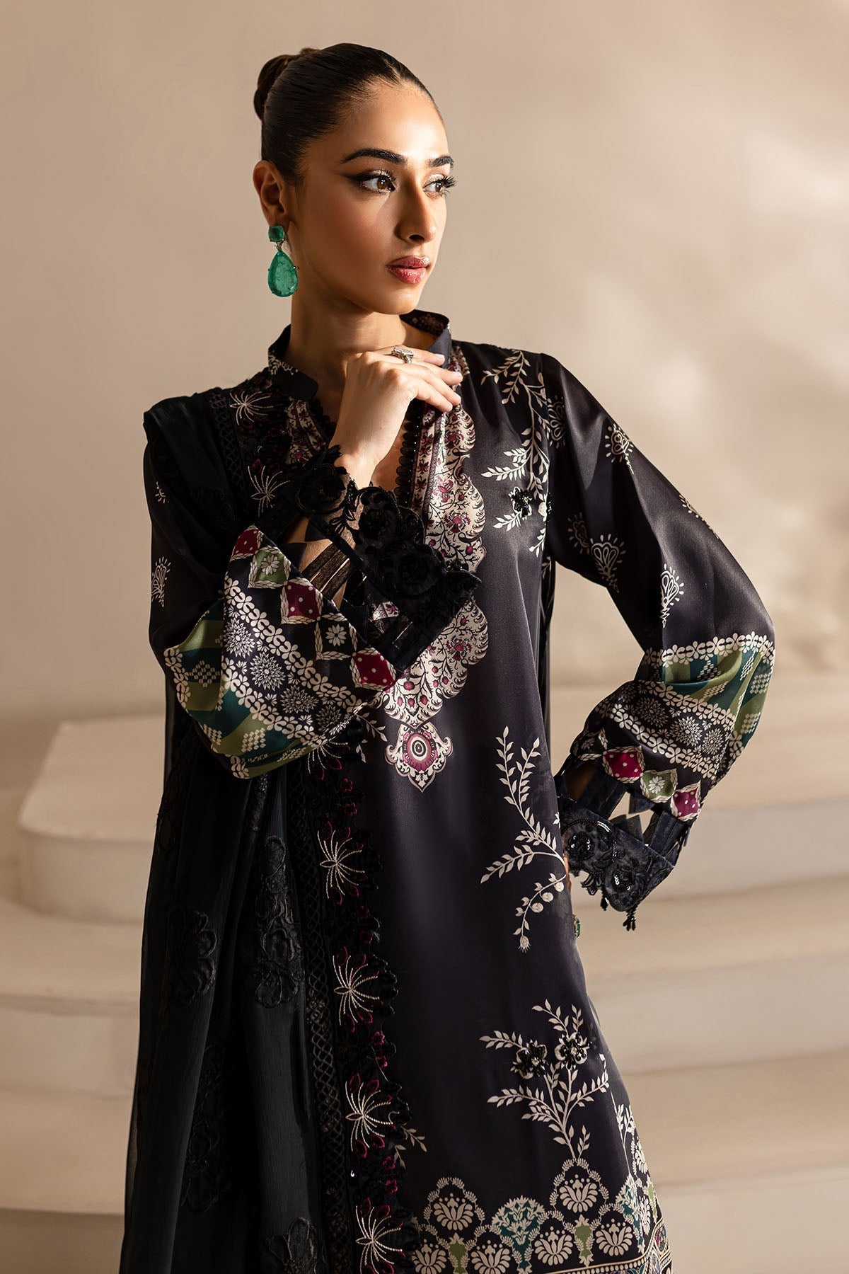 Nureh | The Silk | S-17 - House Of Hania