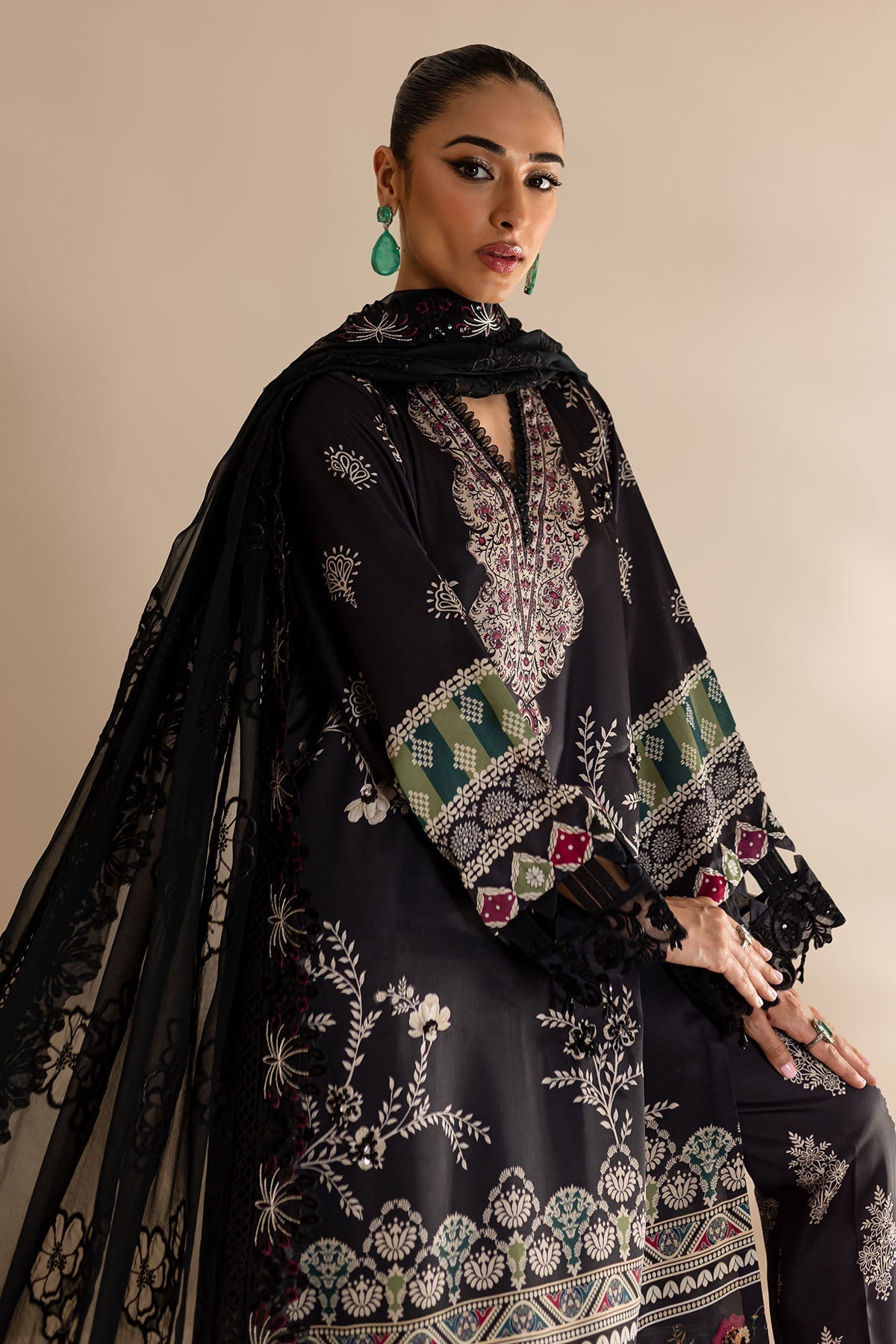 Nureh | The Silk | S-17 - House Of Hania