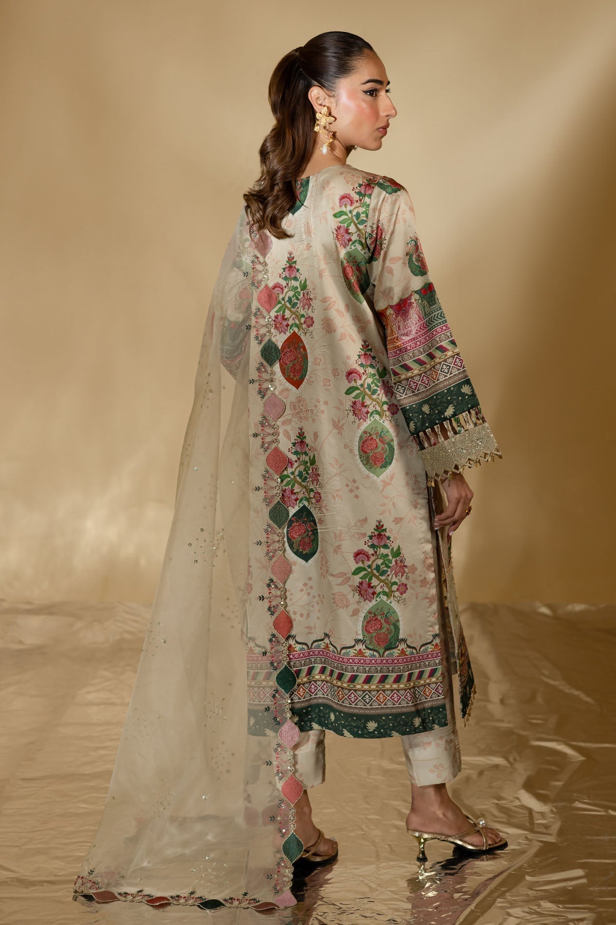 Nureh | The Silk | S - 20 - House Of Hania