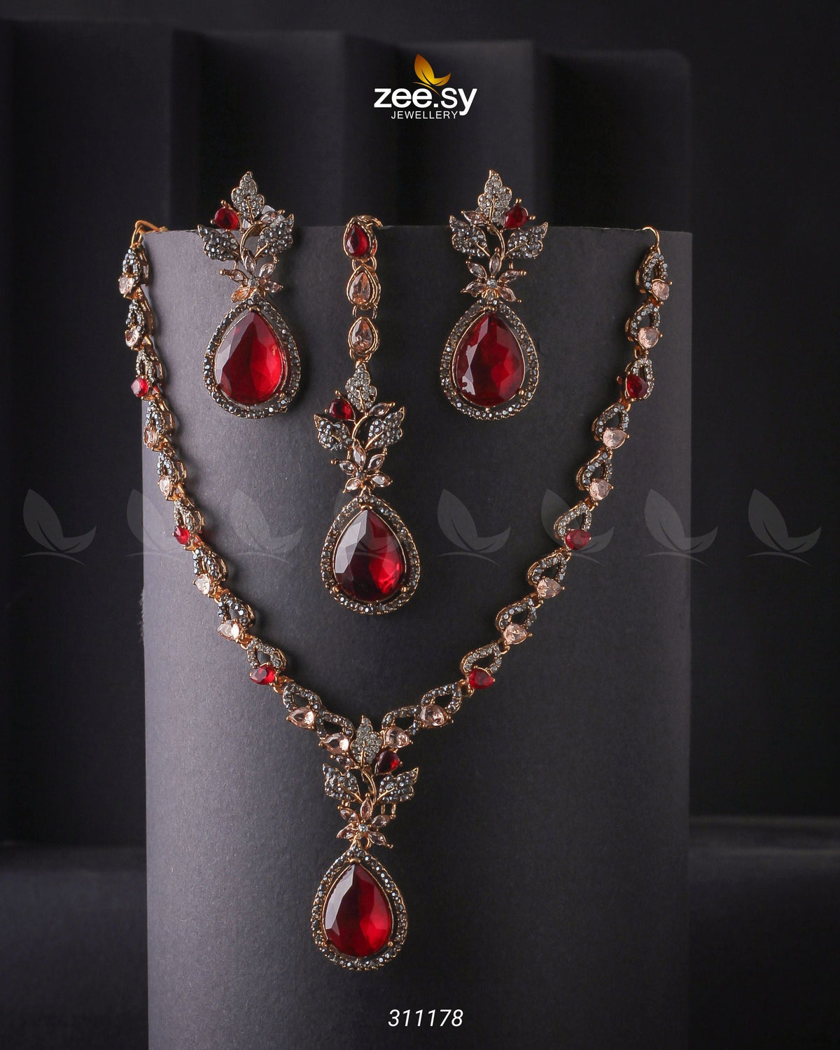 Opal Necklace Set - House Of Hania