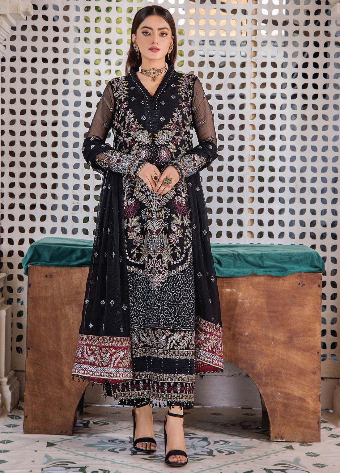 Pareesha by Humdum Embroidered Chiffon 3Pc Suit PS-06 - House Of Hania