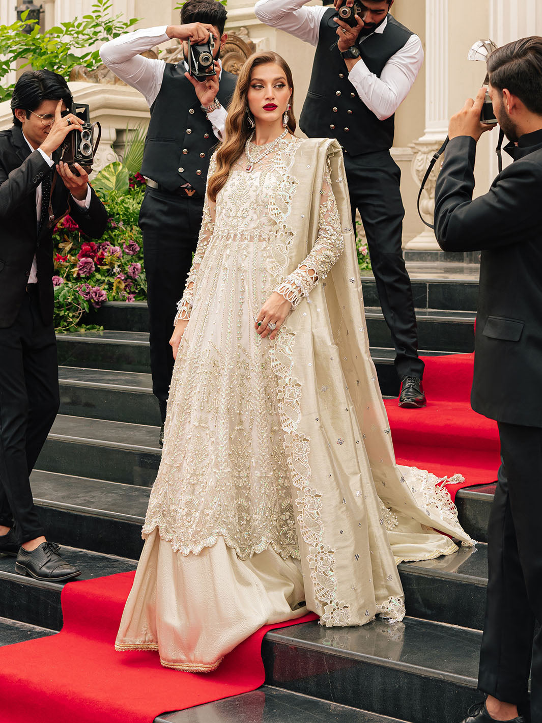 Parishay | Cindrella Luxury Formals | OASIS - House Of Hania