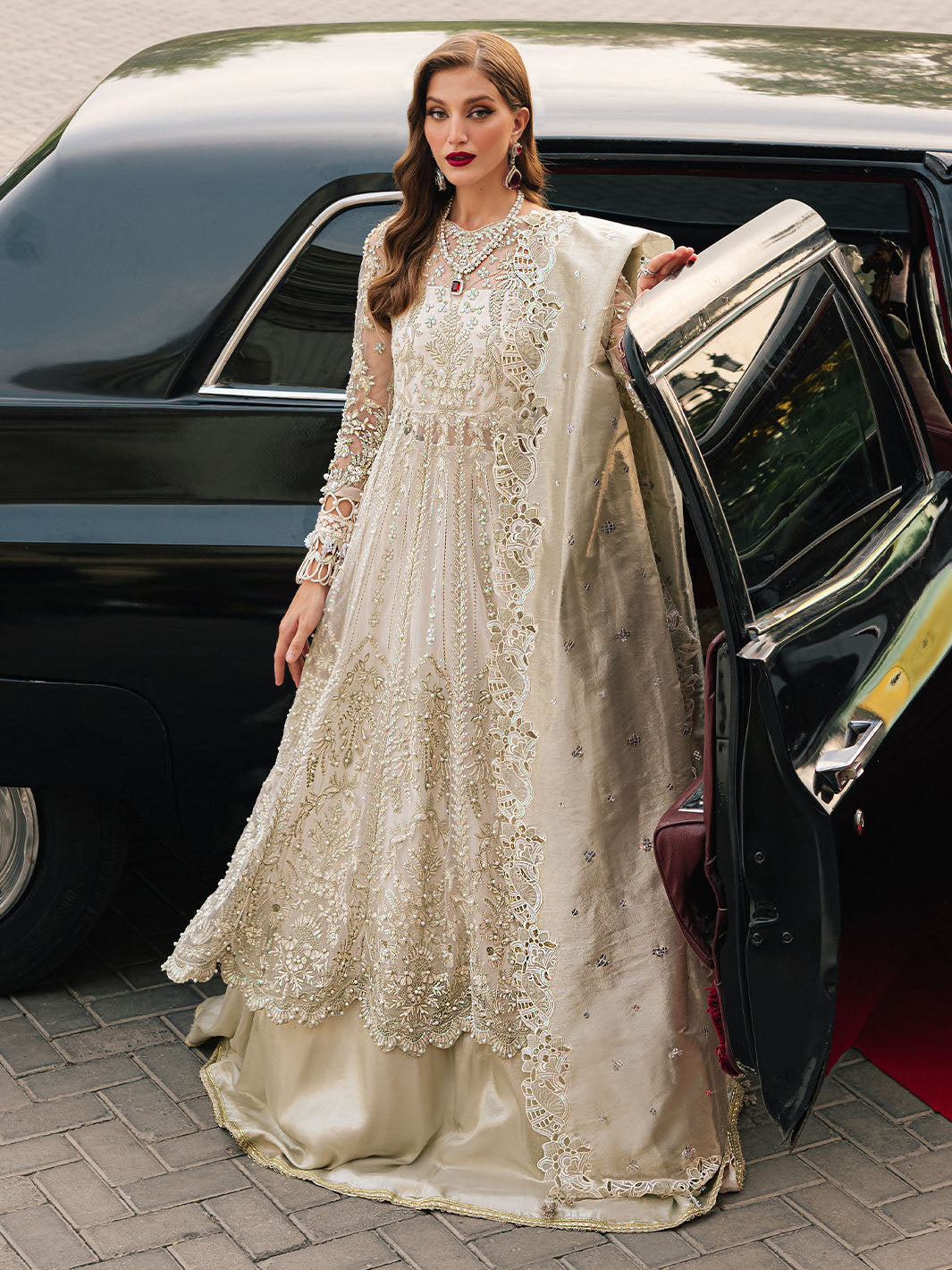 Parishay | Cindrella Luxury Formals | OASIS - House Of Hania