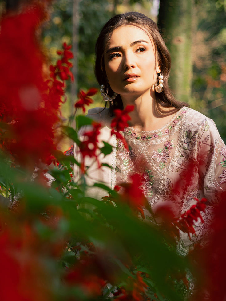 Parishay | IVY Bloom V2 Lawn | BLOOM-05 - House Of Hania