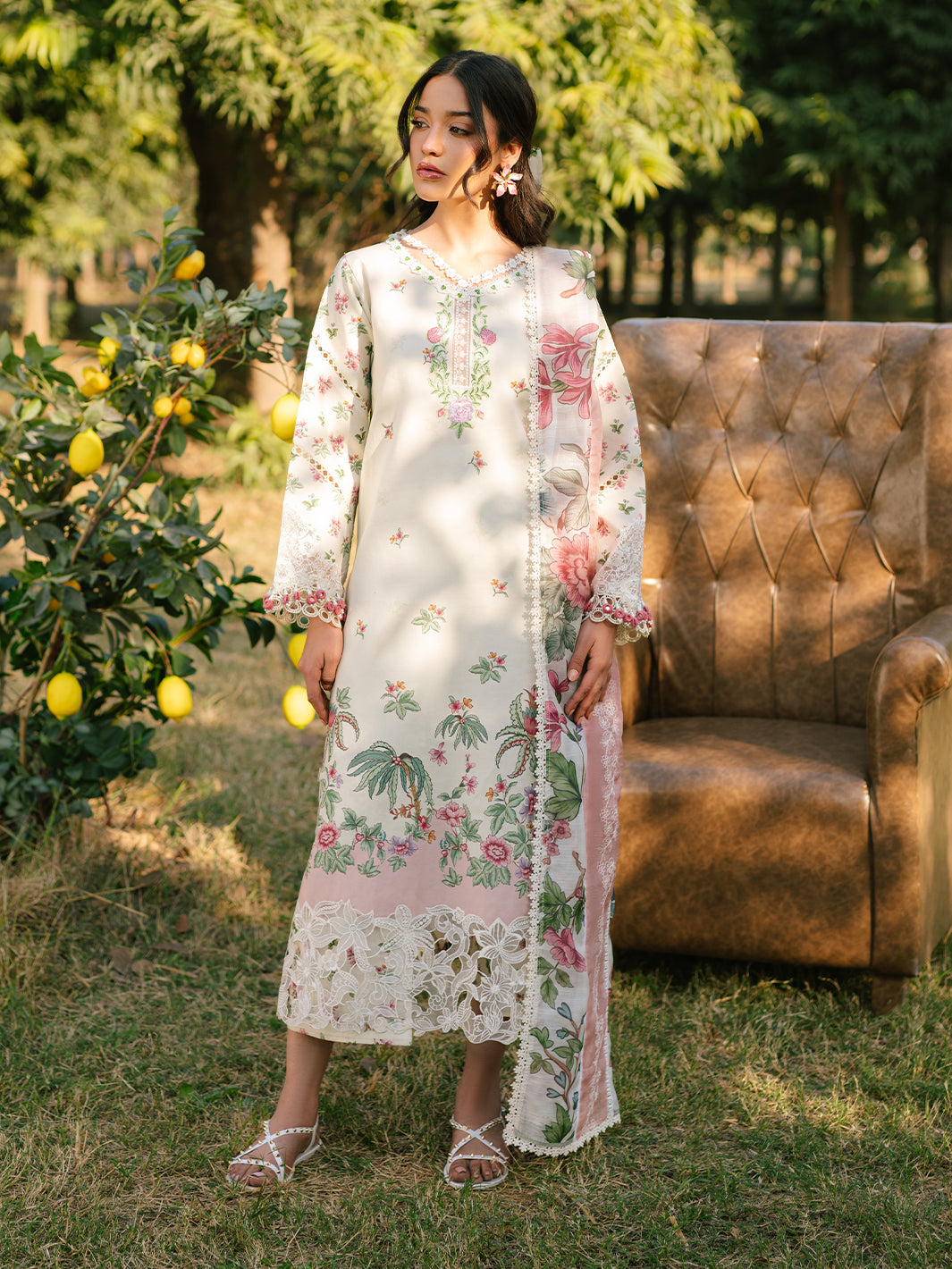 Parishay | Ivy Bloom Luxury Lawn | IVY-05 - House Of Hania