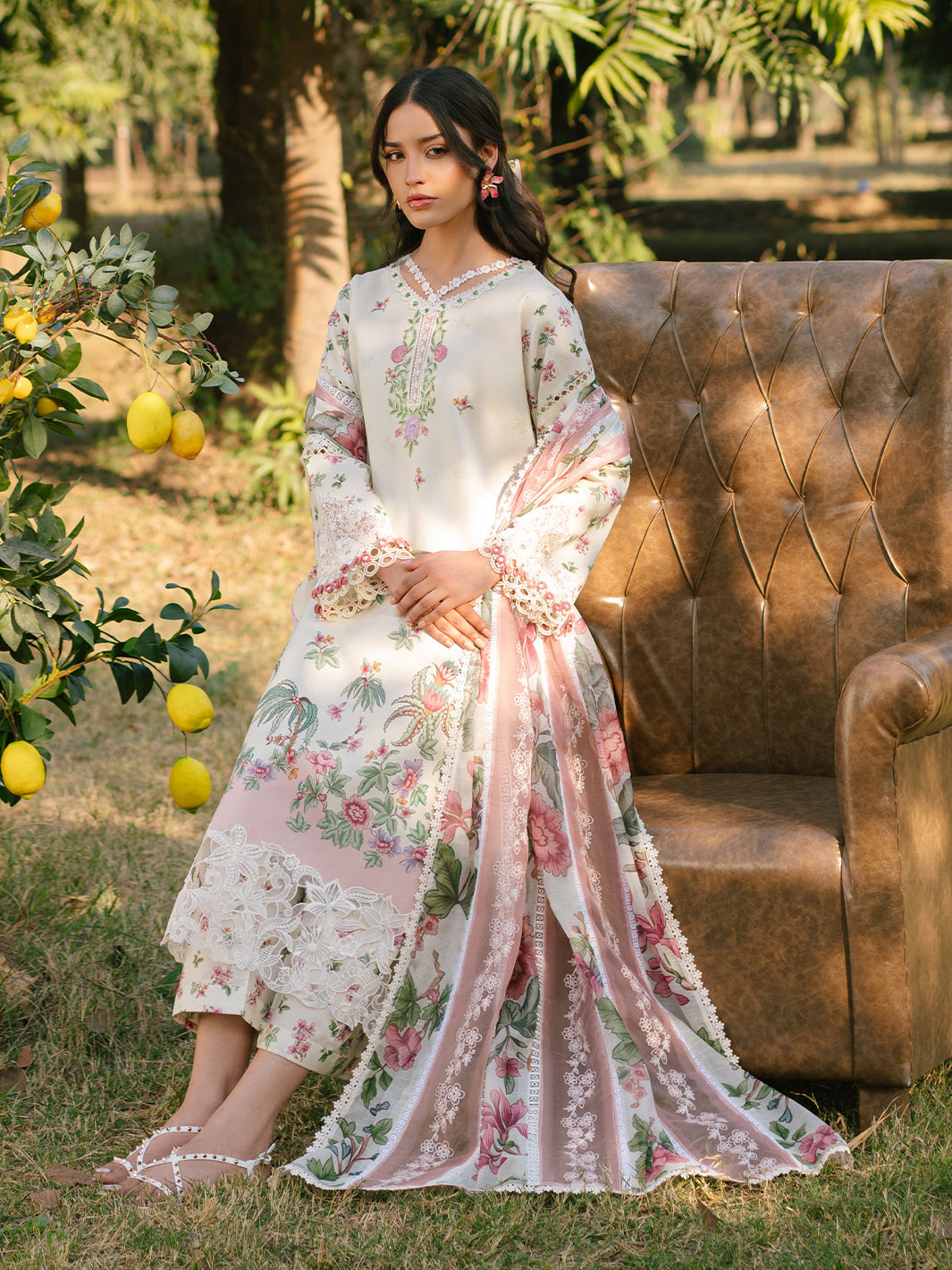 Parishay | Ivy Bloom Luxury Lawn | IVY-05 - House Of Hania