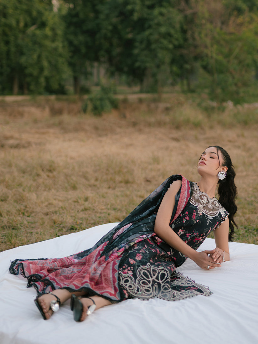 Parishay | Ivy Bloom Luxury Lawn | IVY-08 - House Of Hania