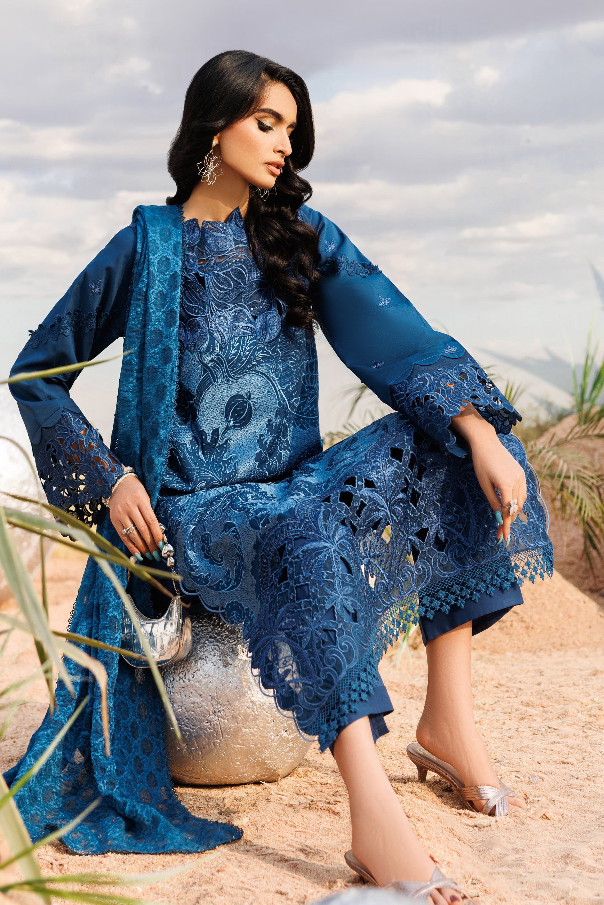 Parishay | Shangrila Lawn Vol 2 | ANG-11 | 3 PC LAWN - House Of Hania