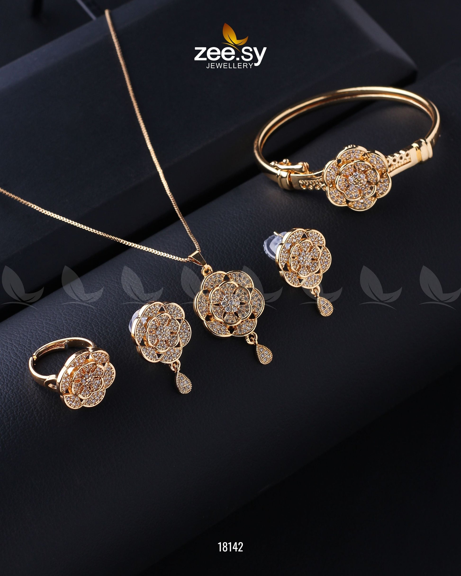 Petal Pendant Set - House Of Hania
