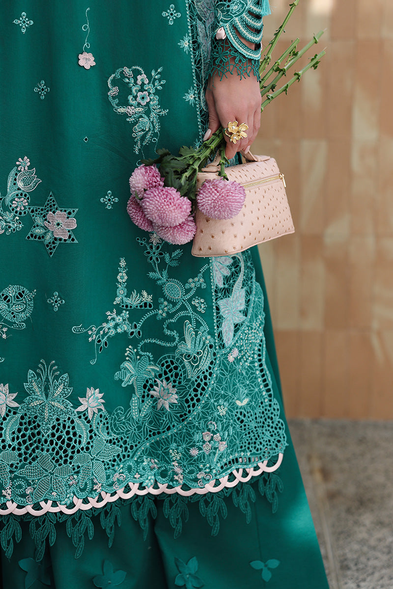 Qalamkar | Chikankari Eid Edit 26 |CM-07 ROGUE - House Of Hania
