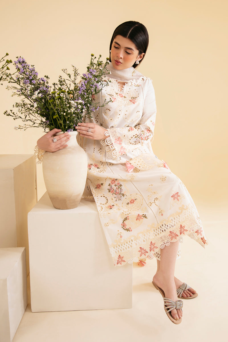 Qalamkar | Qlinekari Luxury Lawn | SQ-01 SARV - House Of Hania