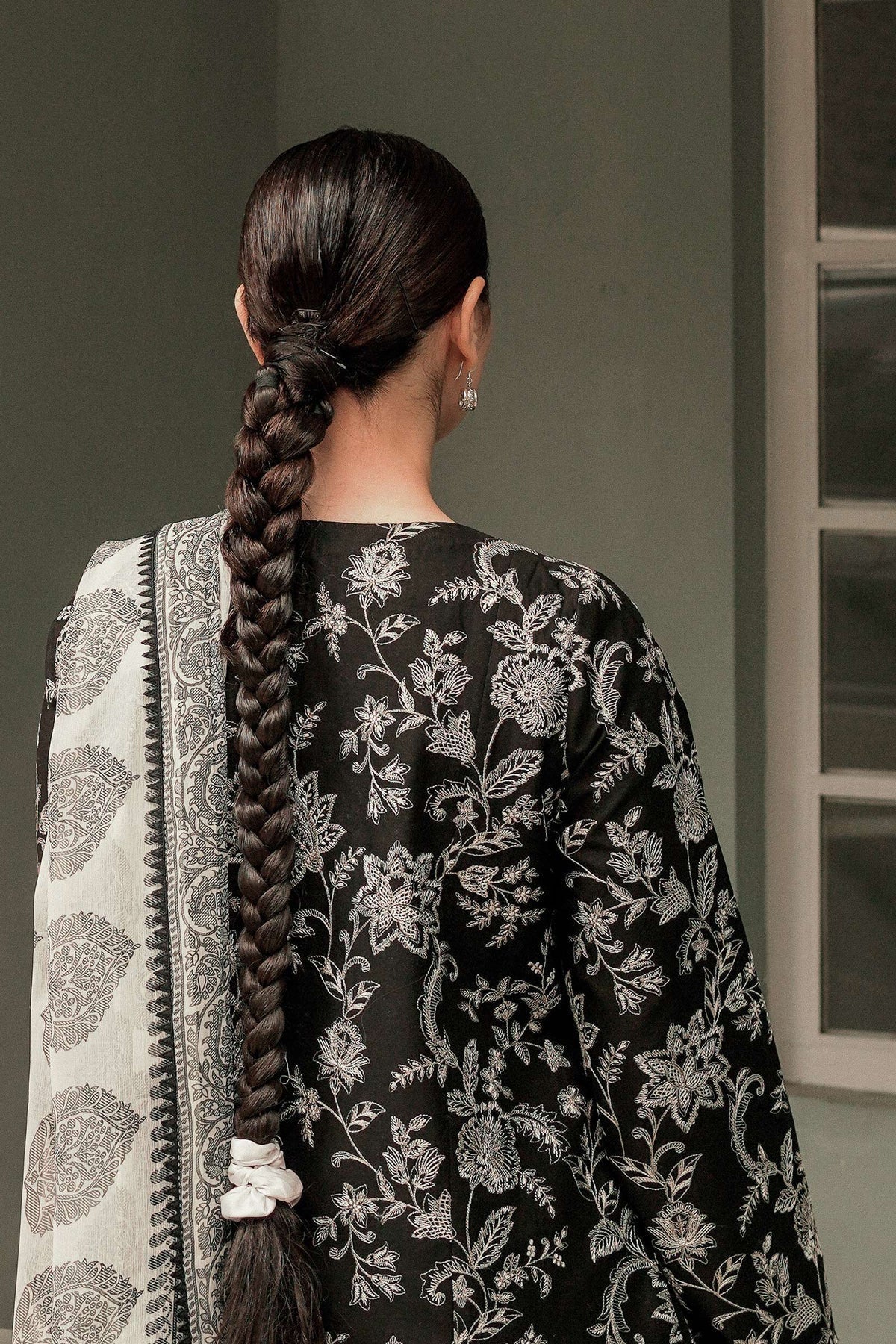 Qalamkar – SP-18 MARIA – LUXURY LAWN’23 - House Of Hania