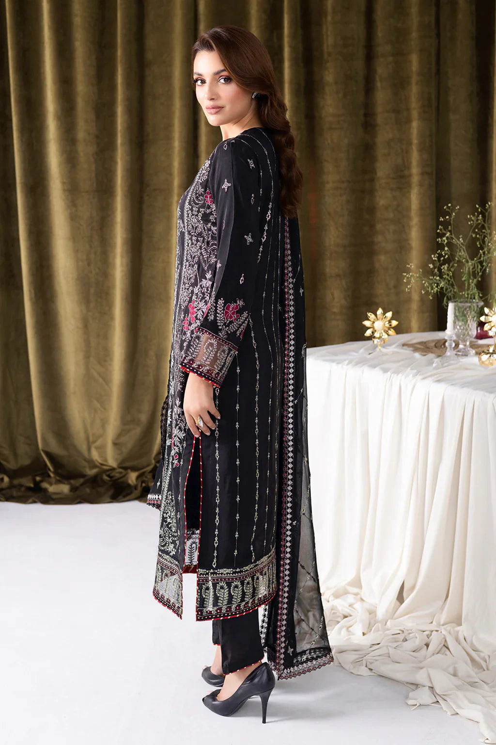 RAMSHA | Aangan Luxury Rawsilk Vol 01. | AA-105 - House Of Hania
