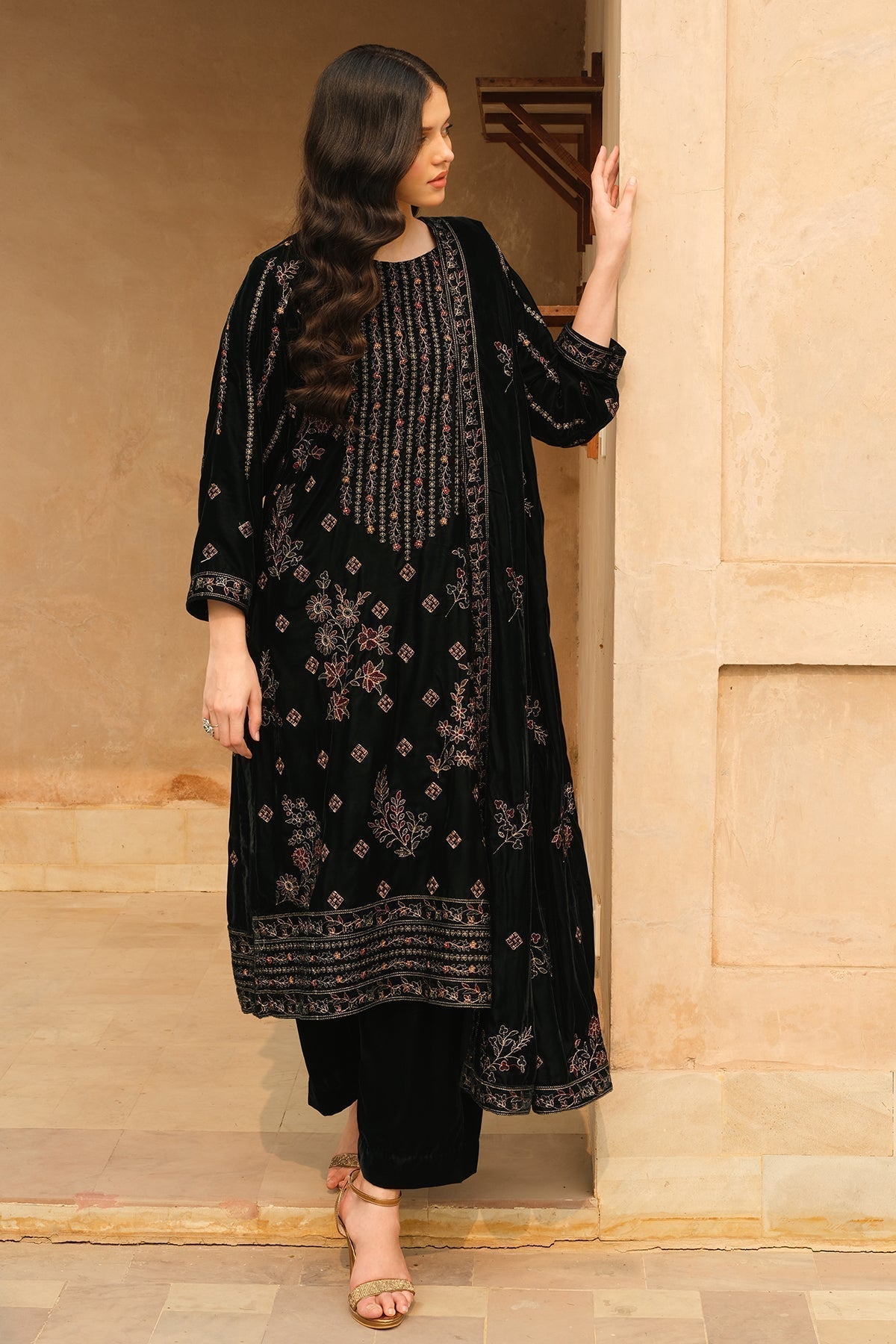 Raeesa Premium | Bareeza Velvet | VL - 112 - House Of Hania