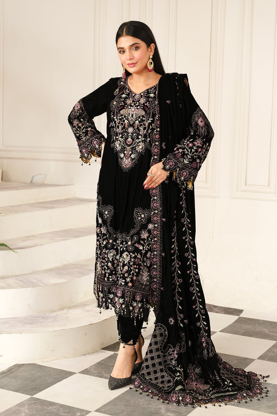 Raeesa Premium | Sheen Luxury Velvet | Noir - House Of Hania