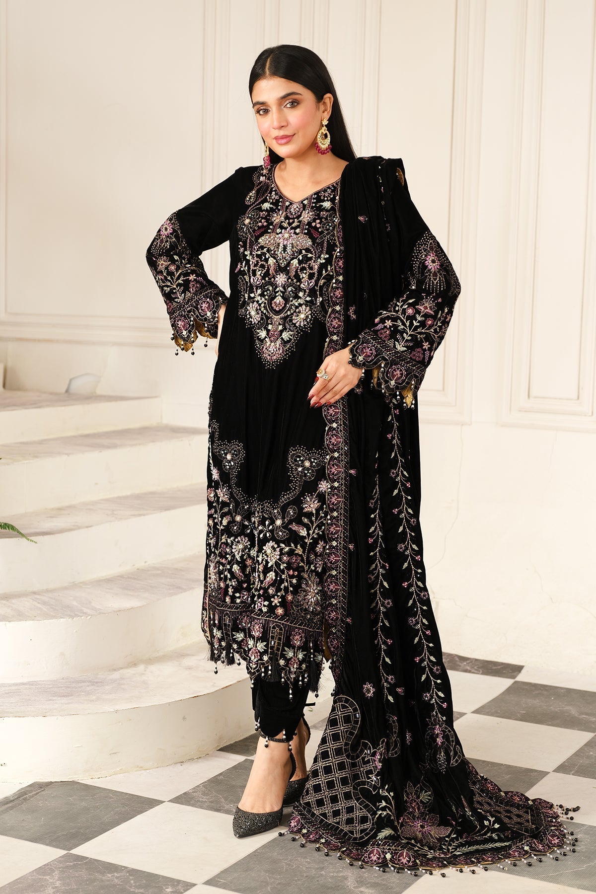 Raeesa Premium | Sheen Luxury Velvet | Noir - House Of Hania