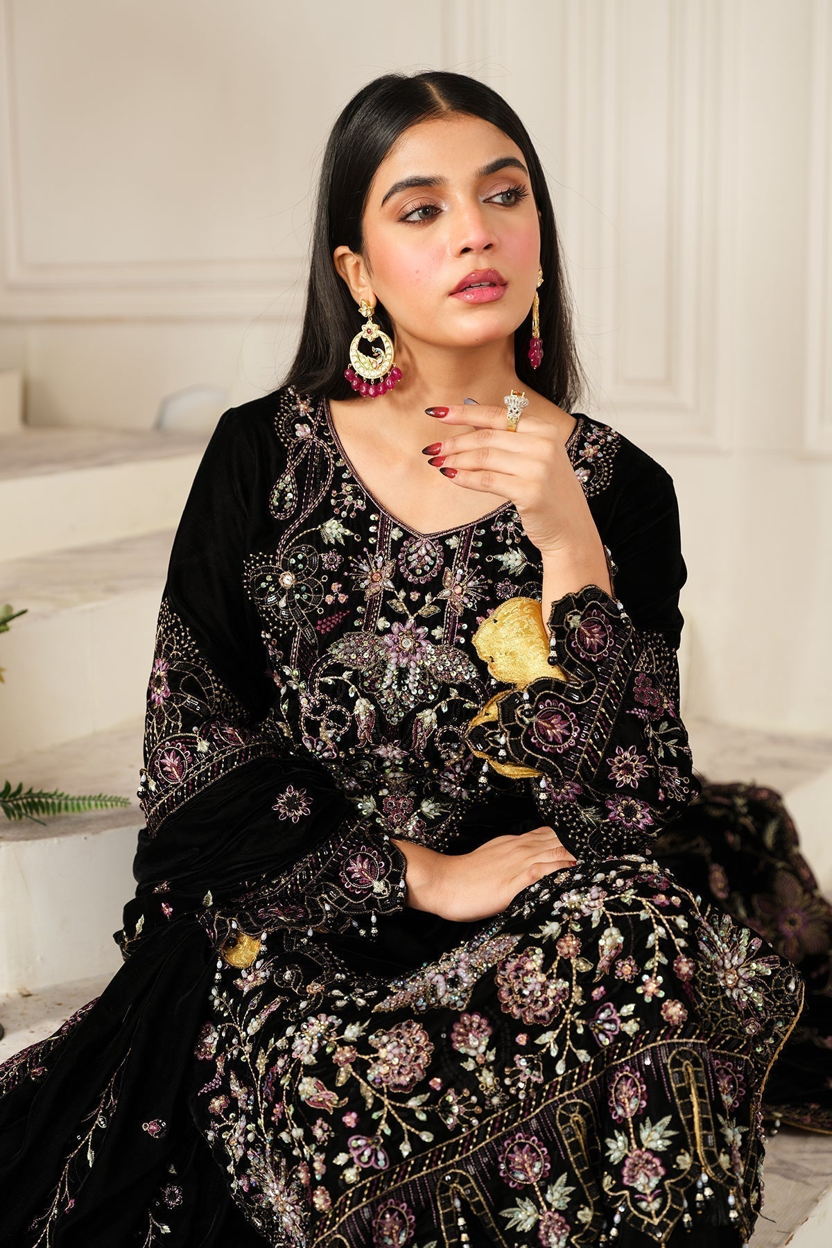 Raeesa Premium | Sheen Luxury Velvet | Noir - House Of Hania