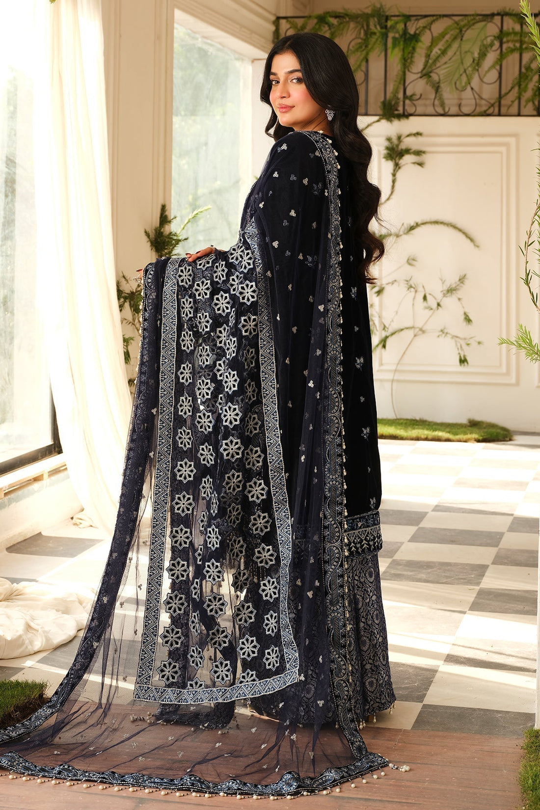 Raeesa Premium | Sheen Luxury Velvet | Nura - House Of Hania