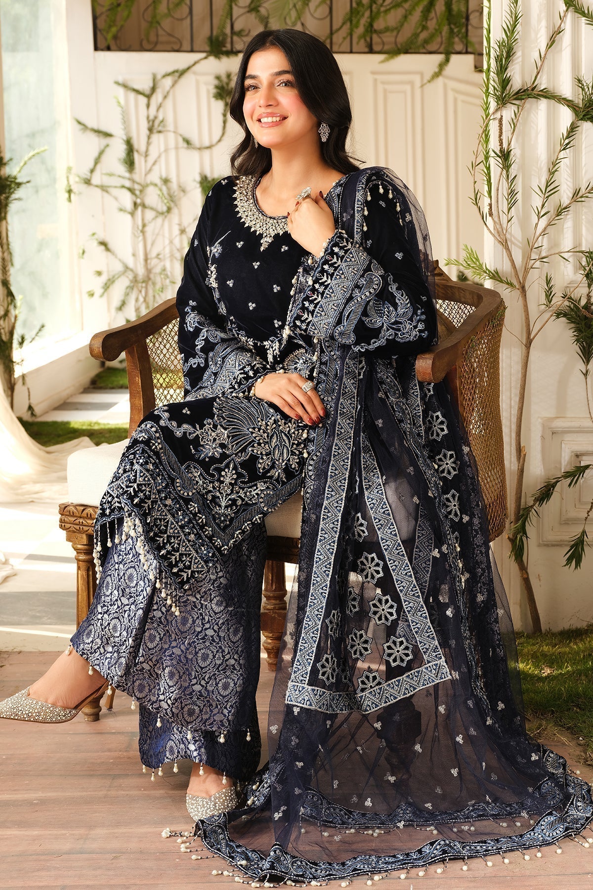 Raeesa Premium | Sheen Luxury Velvet | Nura - House Of Hania