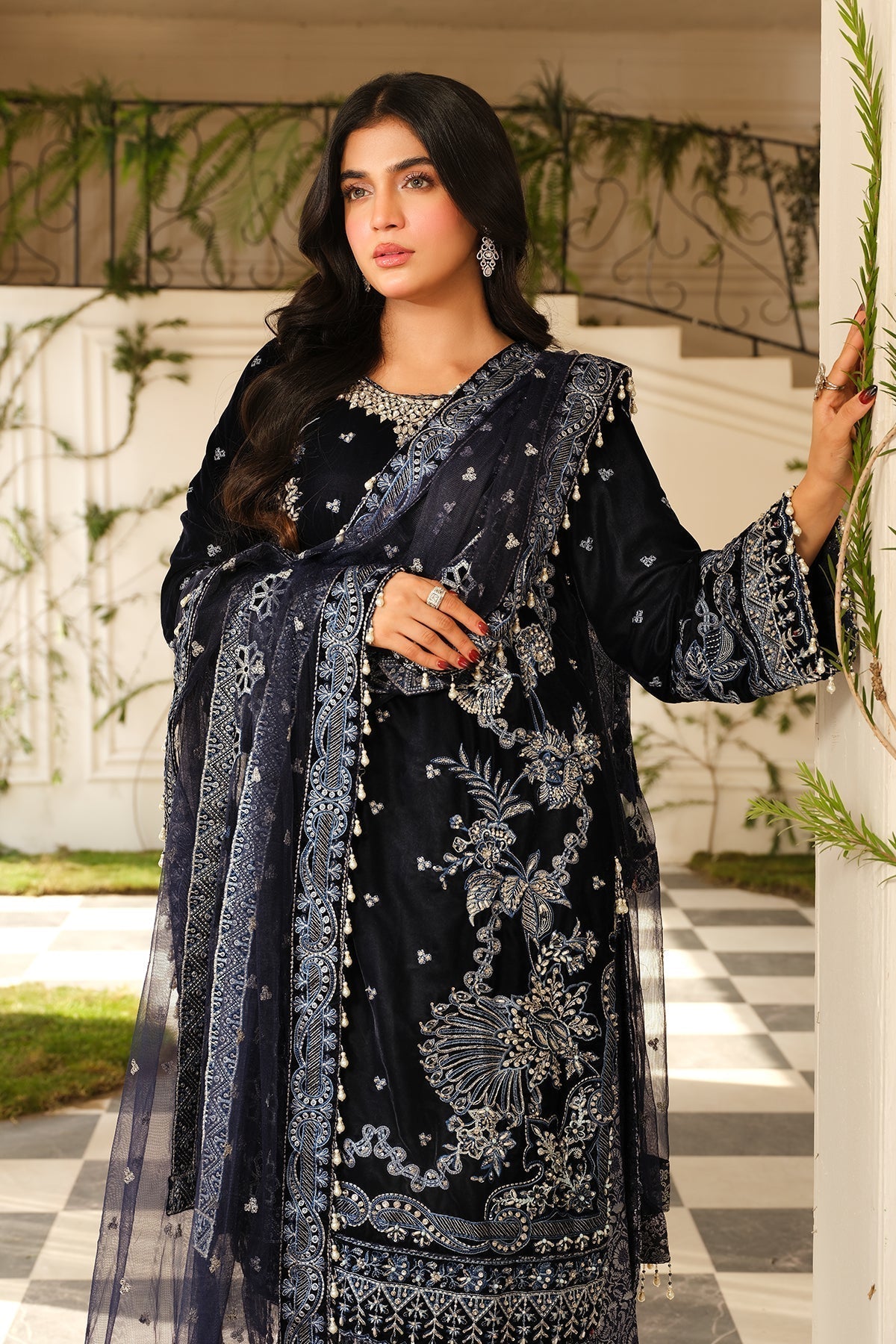 Raeesa Premium | Sheen Luxury Velvet | Nura - House Of Hania