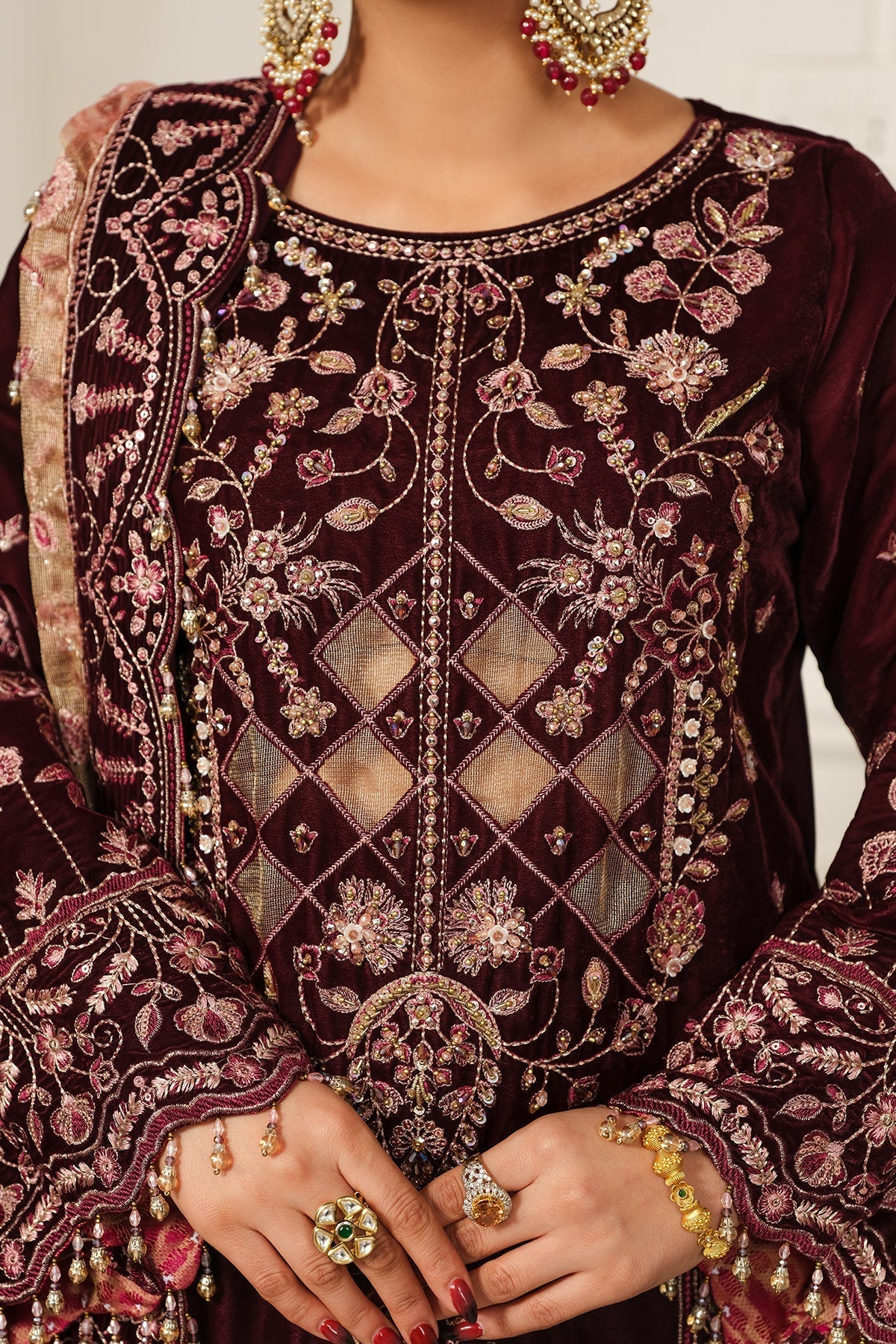 Raeesa Premium | Sheen Luxury Velvet | Poosh - House Of Hania