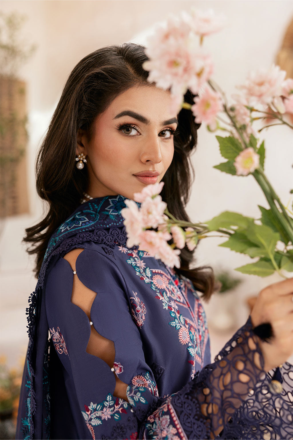 Ramsha | Ghazal Luxury Lawn | G-401 - House Of Hania