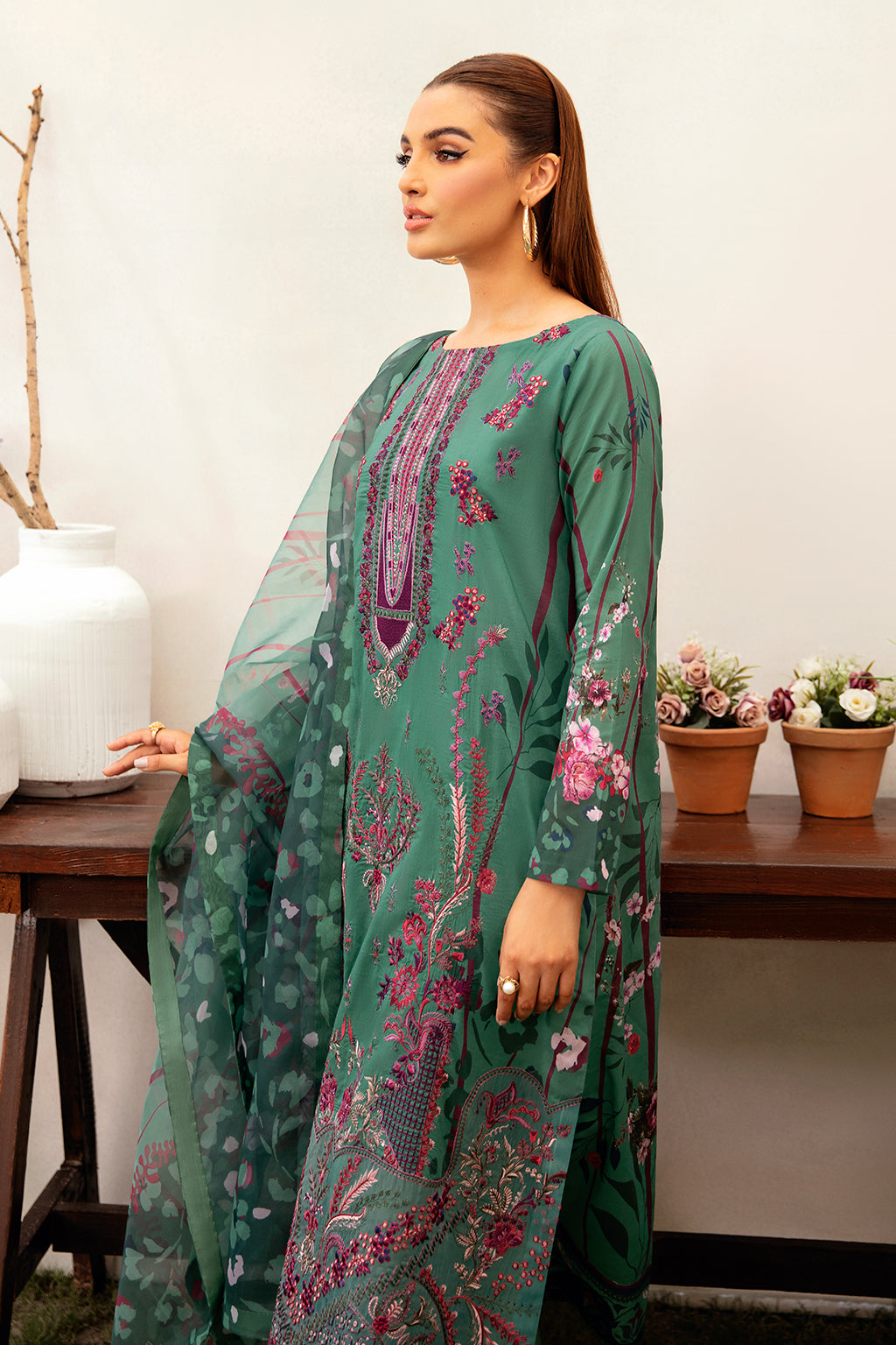 Ramsha | Luxury Lawn 24 | L-1202 - House Of Hania