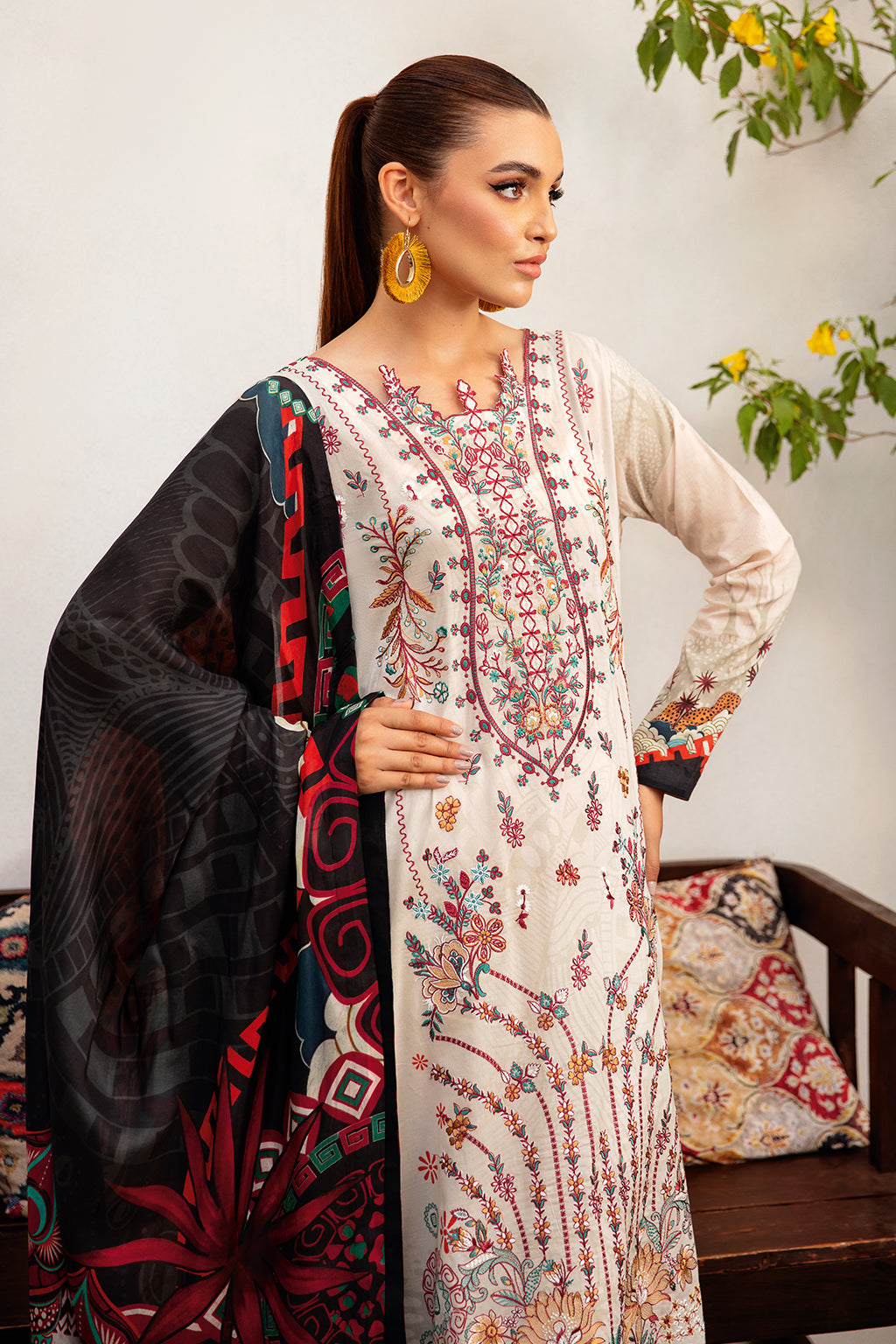 Ramsha | Luxury Lawn 24 | L-1208 - House Of Hania