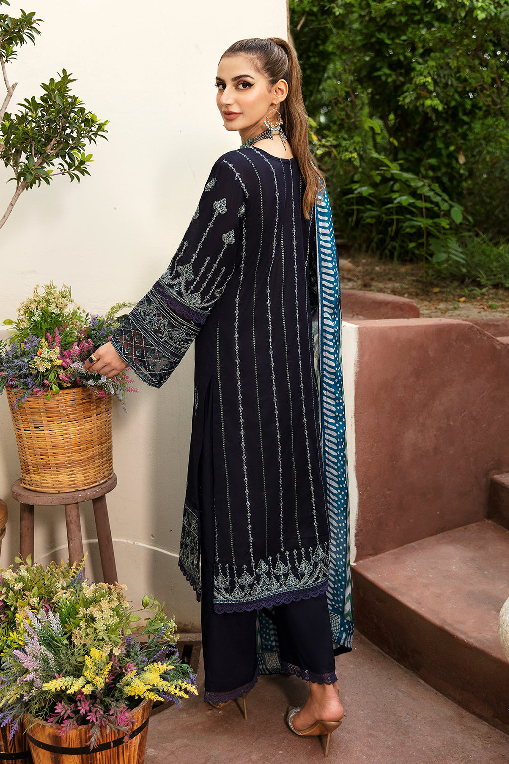 Ramsha | Luxury Lawn 24 | Y-803 - House Of Hania