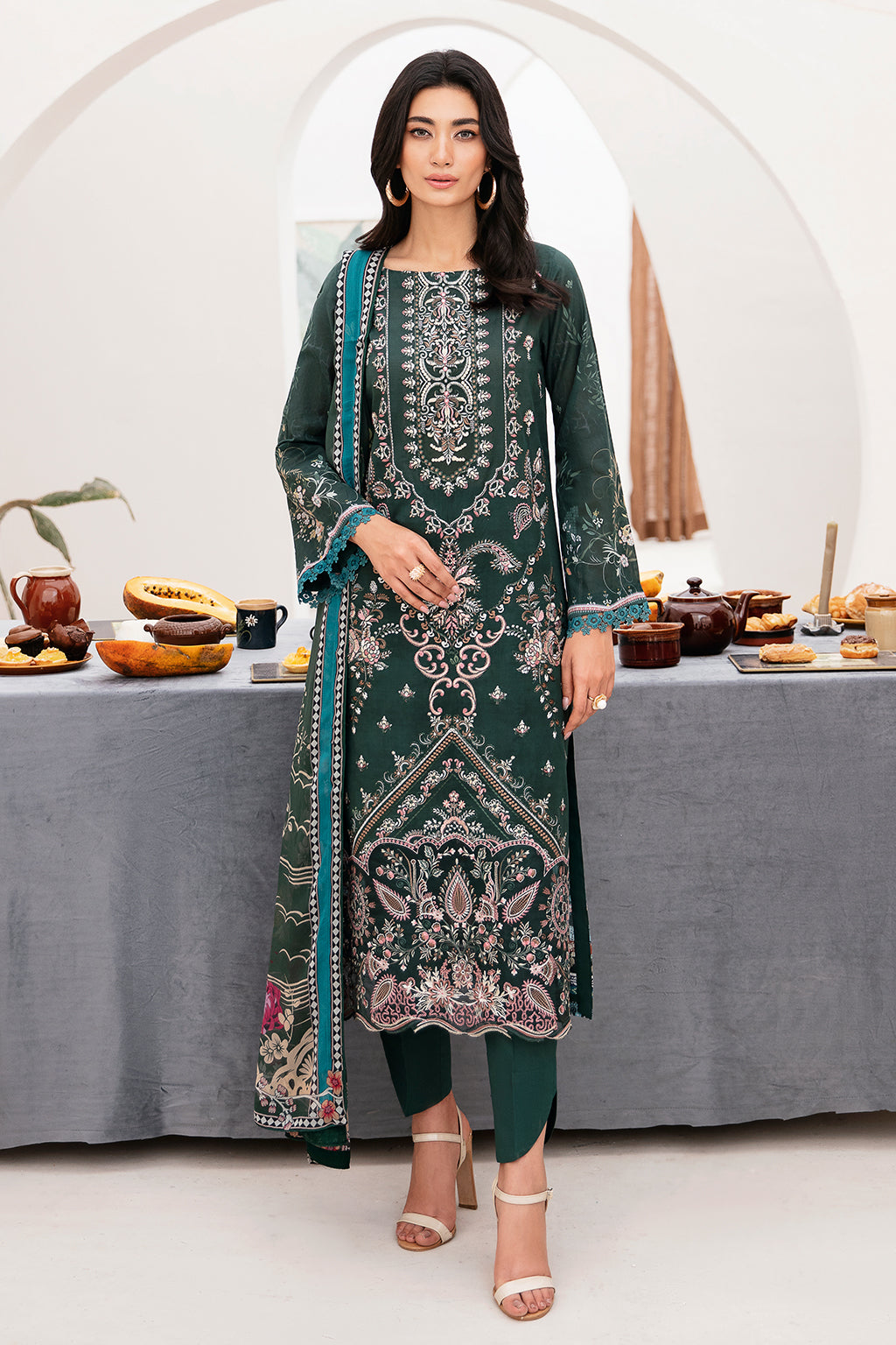 Ramsha | Mashaal Luxury Lawn | L-1109 - House Of Hania