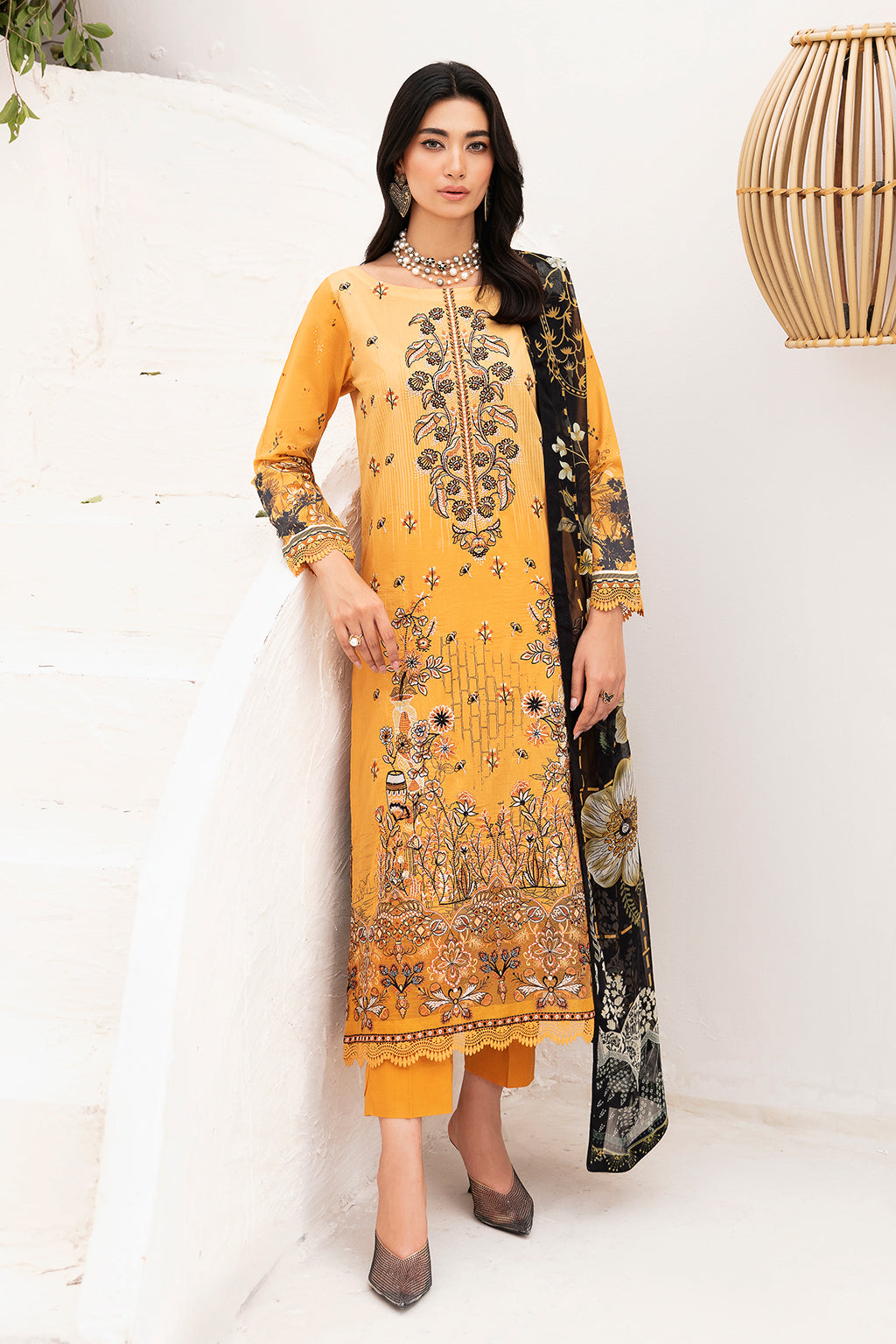 Ramsha | Mashaal Luxury Lawn | L-1111 - House Of Hania
