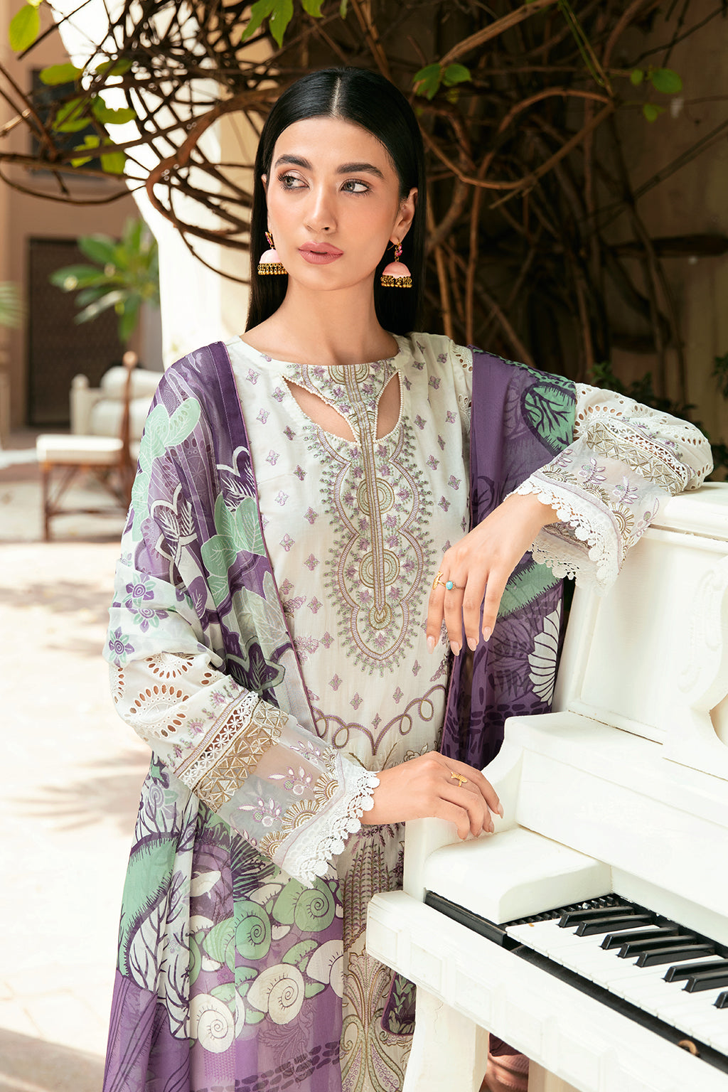 Ramsha | Mashaal Luxury Lawn | L-809 - House Of Hania