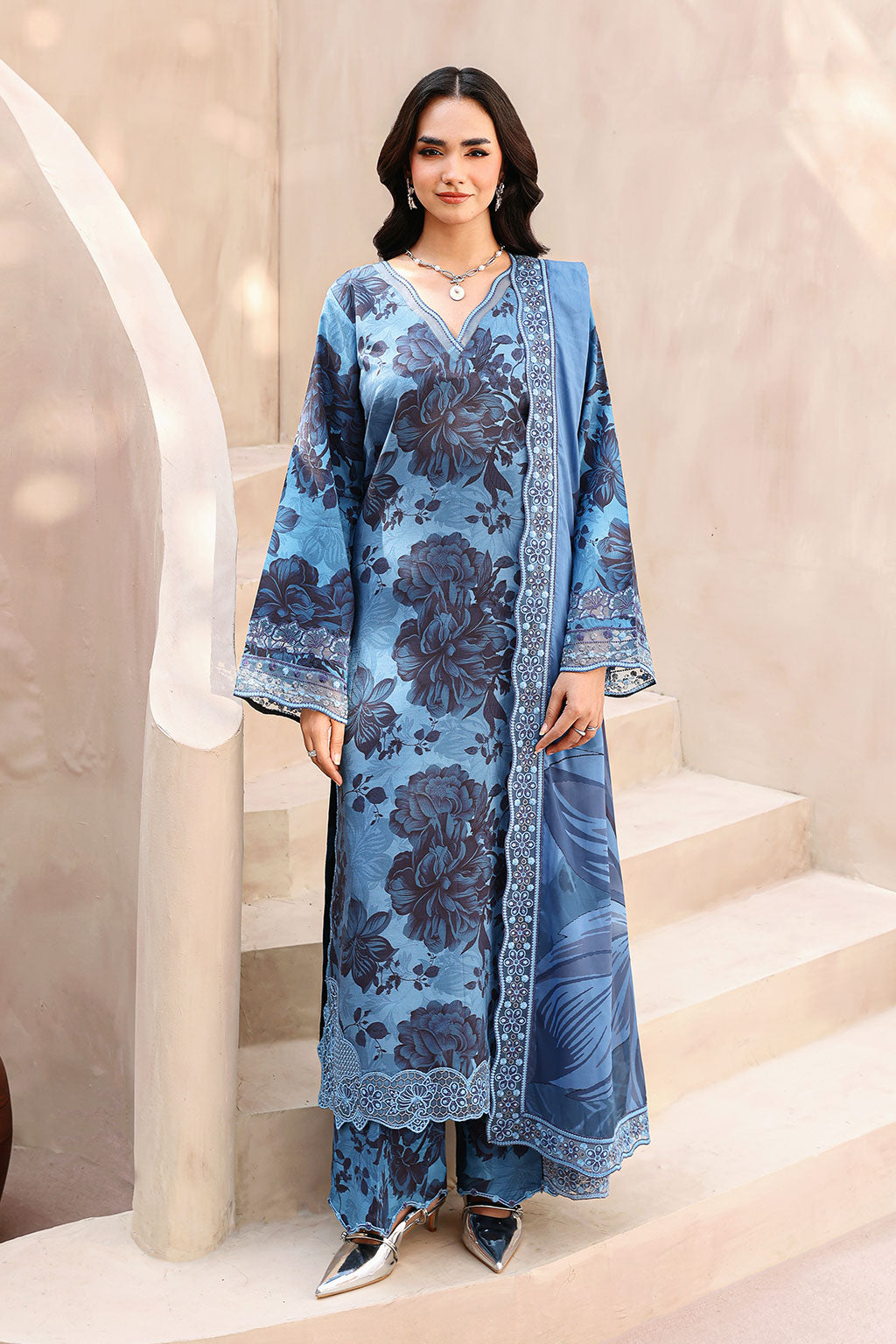 Ramsha | Naqsh Embroidered Rawsilk | RS-05 - House Of Hania