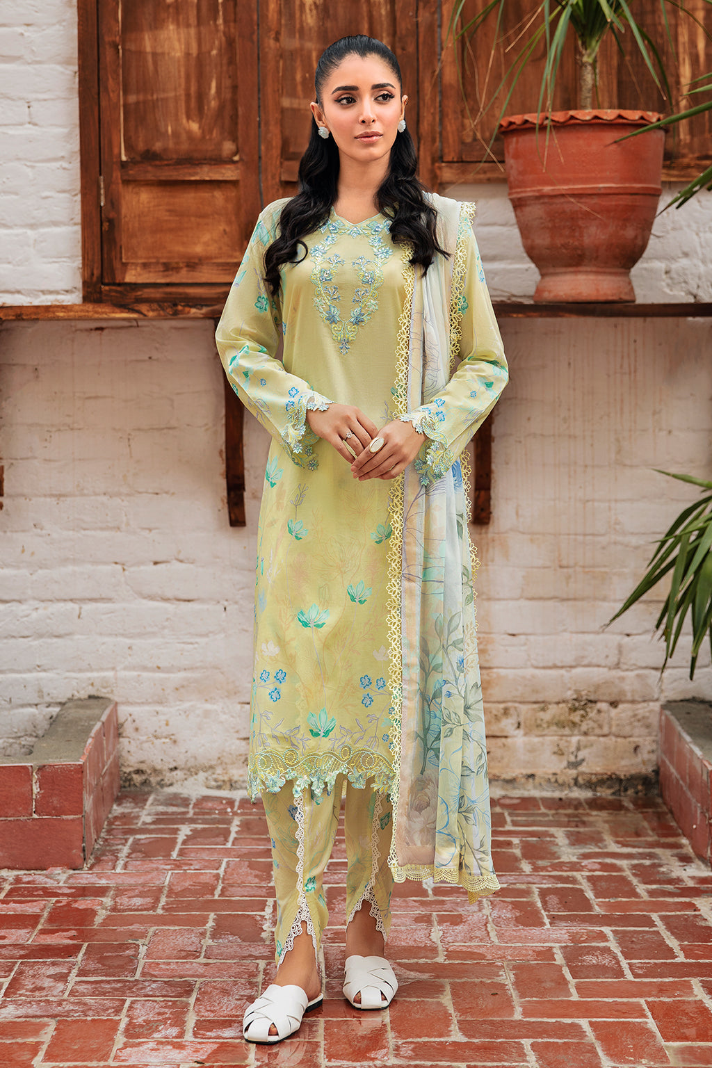 Ramsha | Rangrez Lawn Collection | N-407 - House Of Hania