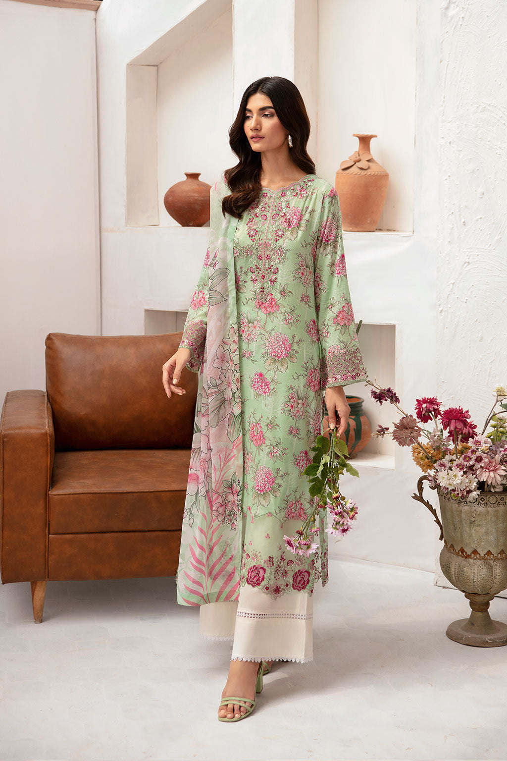 Ramsha | Rangrez Lawn Collection | N-702 - House Of Hania