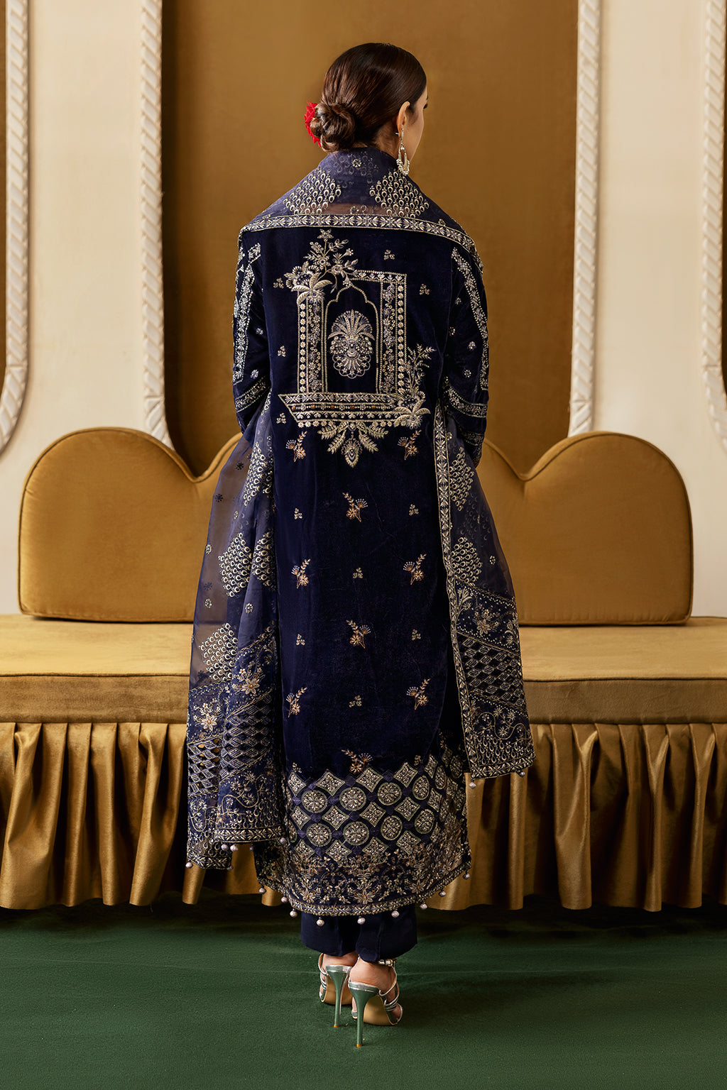Ramsha | Velvet Collection | V-608 - House Of Hania