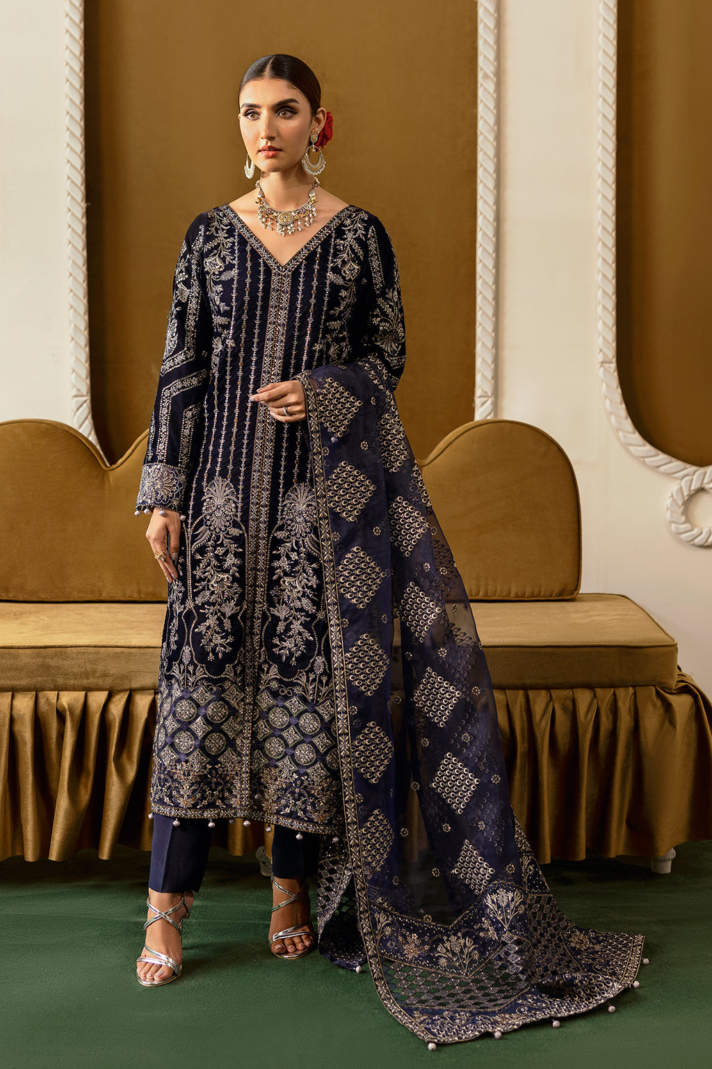 Ramsha | Velvet Collection | V-608 - House Of Hania
