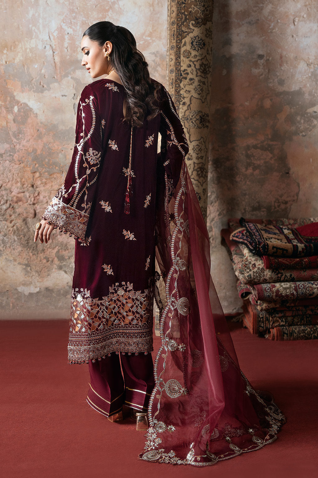 Ramsha | Velvet Collection | V-701 - House Of Hania