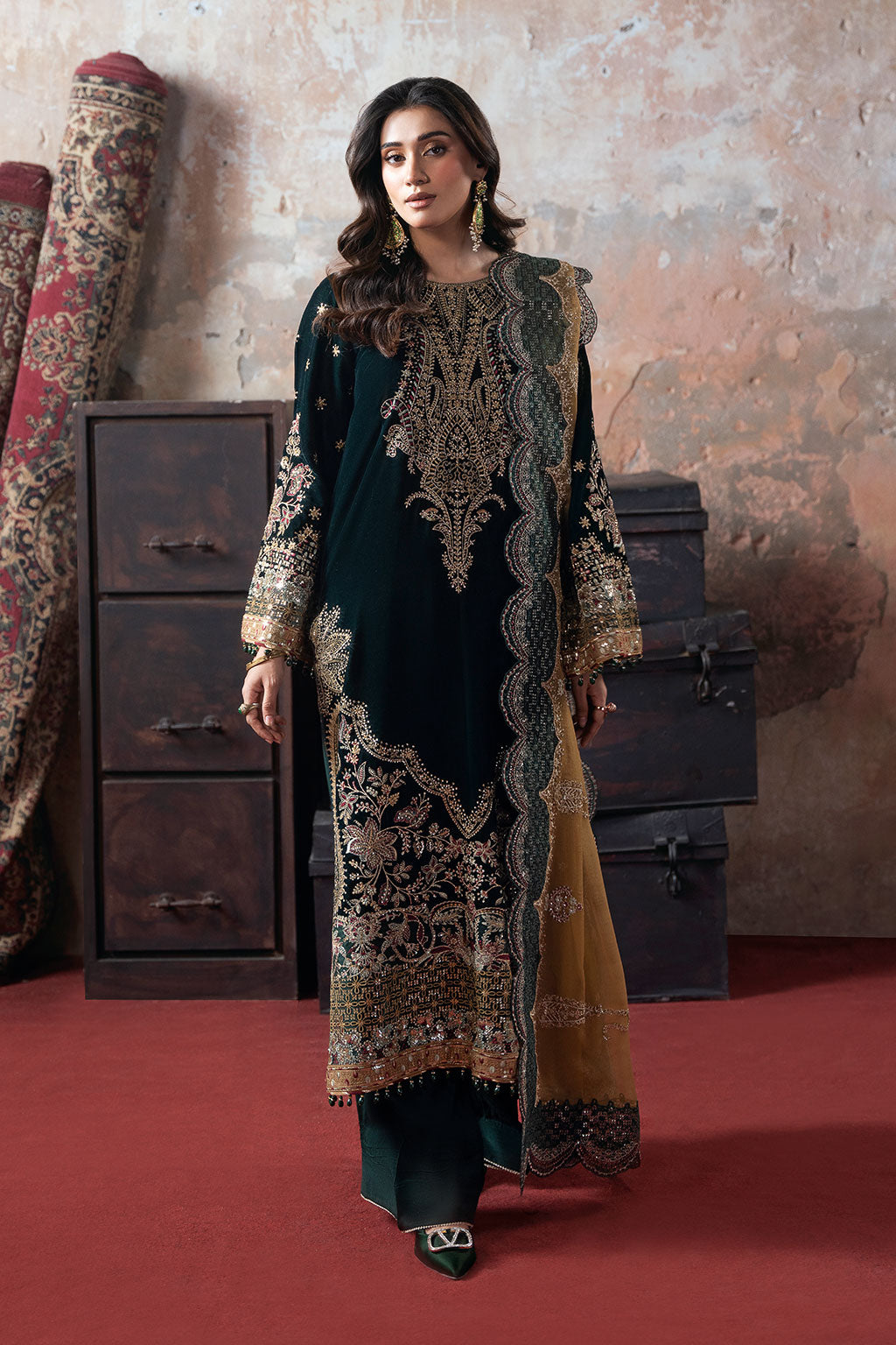 Ramsha | Velvet Collection | V-702 - House Of Hania